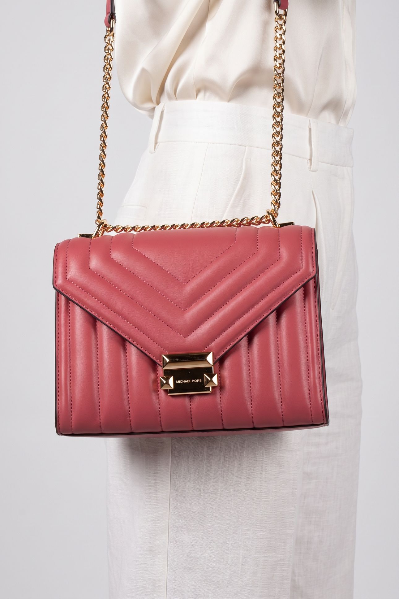 MEDIUM FLAP CHAIN SHOULDER BAG 3