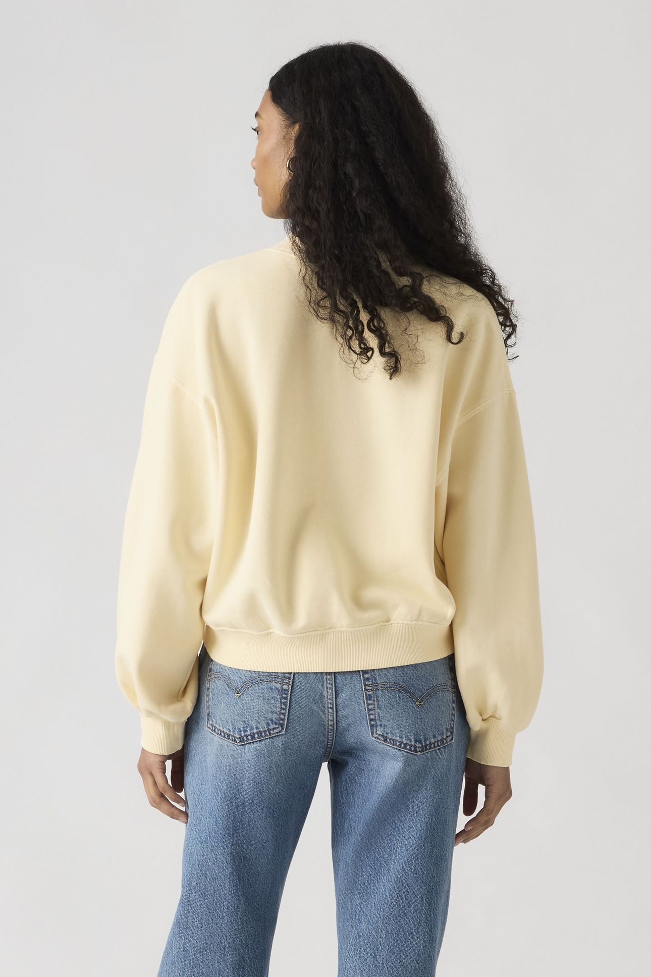 VINTAGE V-NECK SWEATSHIRT 2