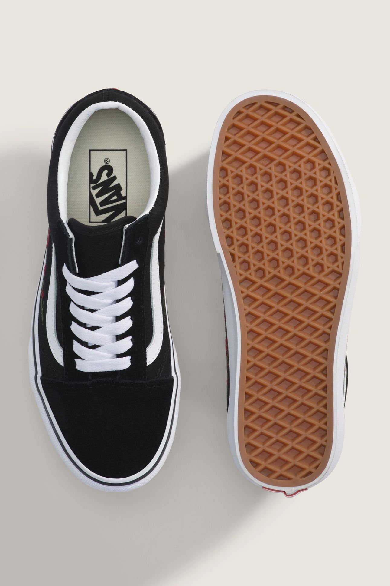 UNISEX OLD SKOOL ROSE EMBROIDERY BLACK/RED 6