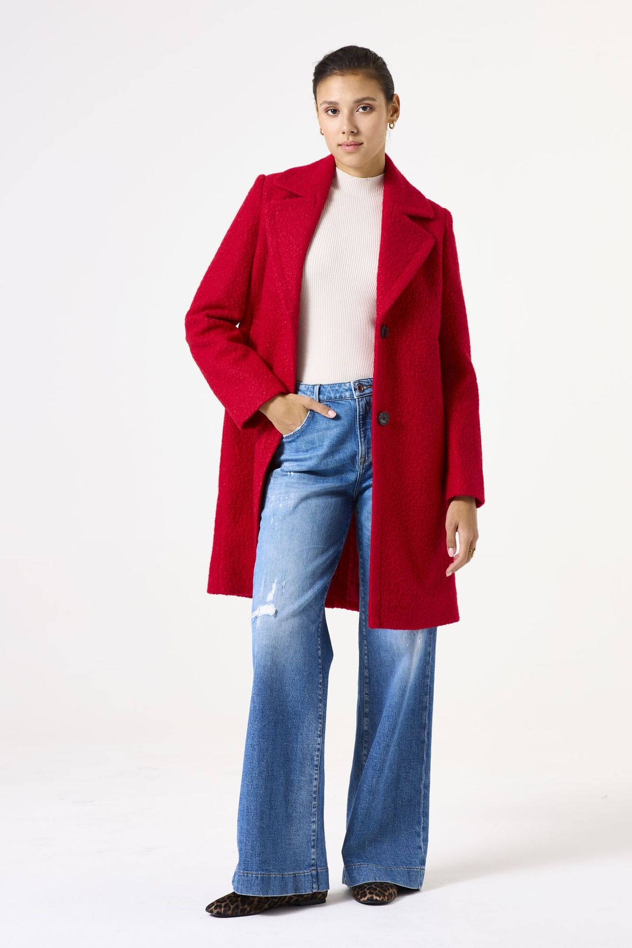 LADIES OUTDOOR JACKET TRUE RED 1