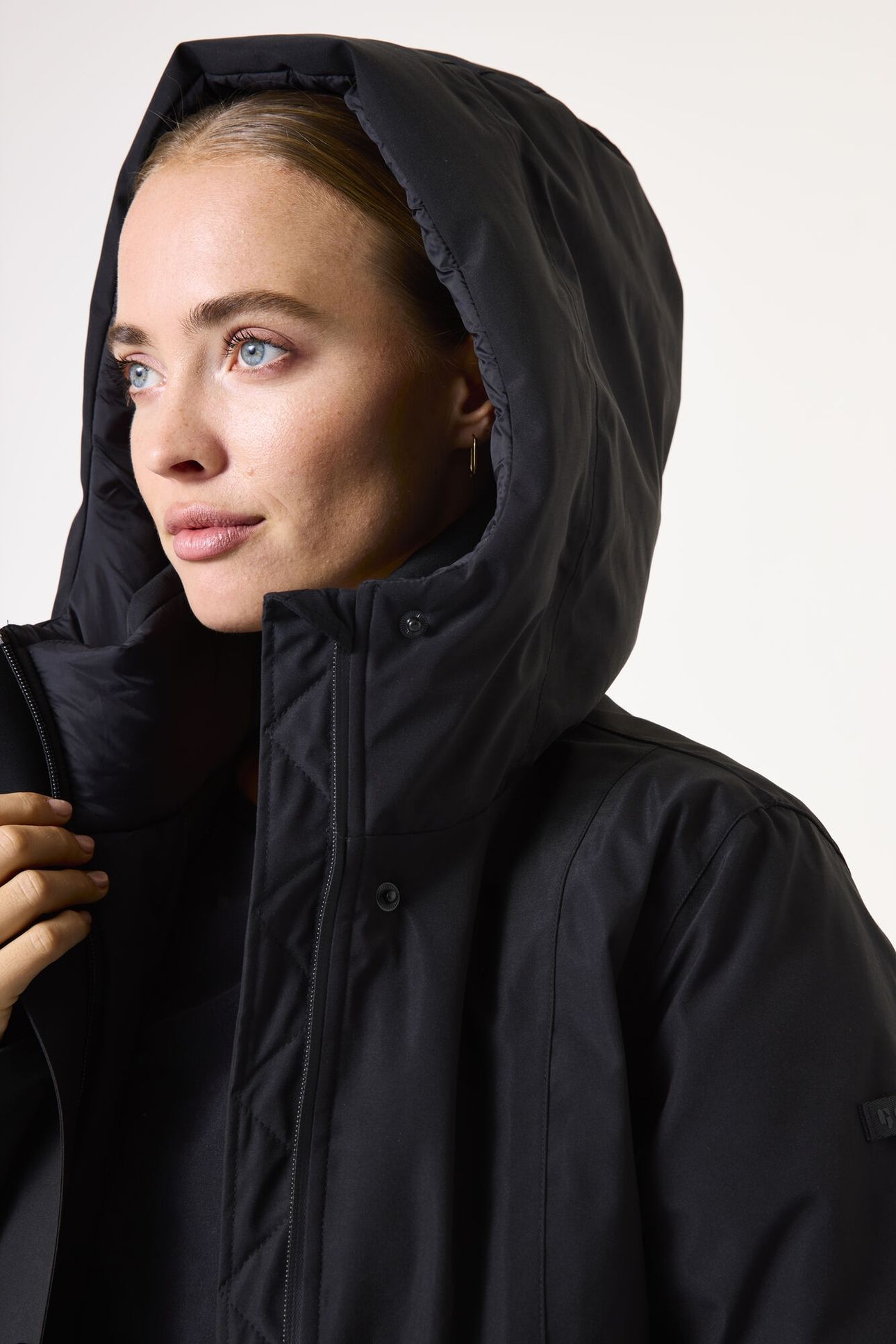 LADIES OUTDOOR JACKET BLACK 5