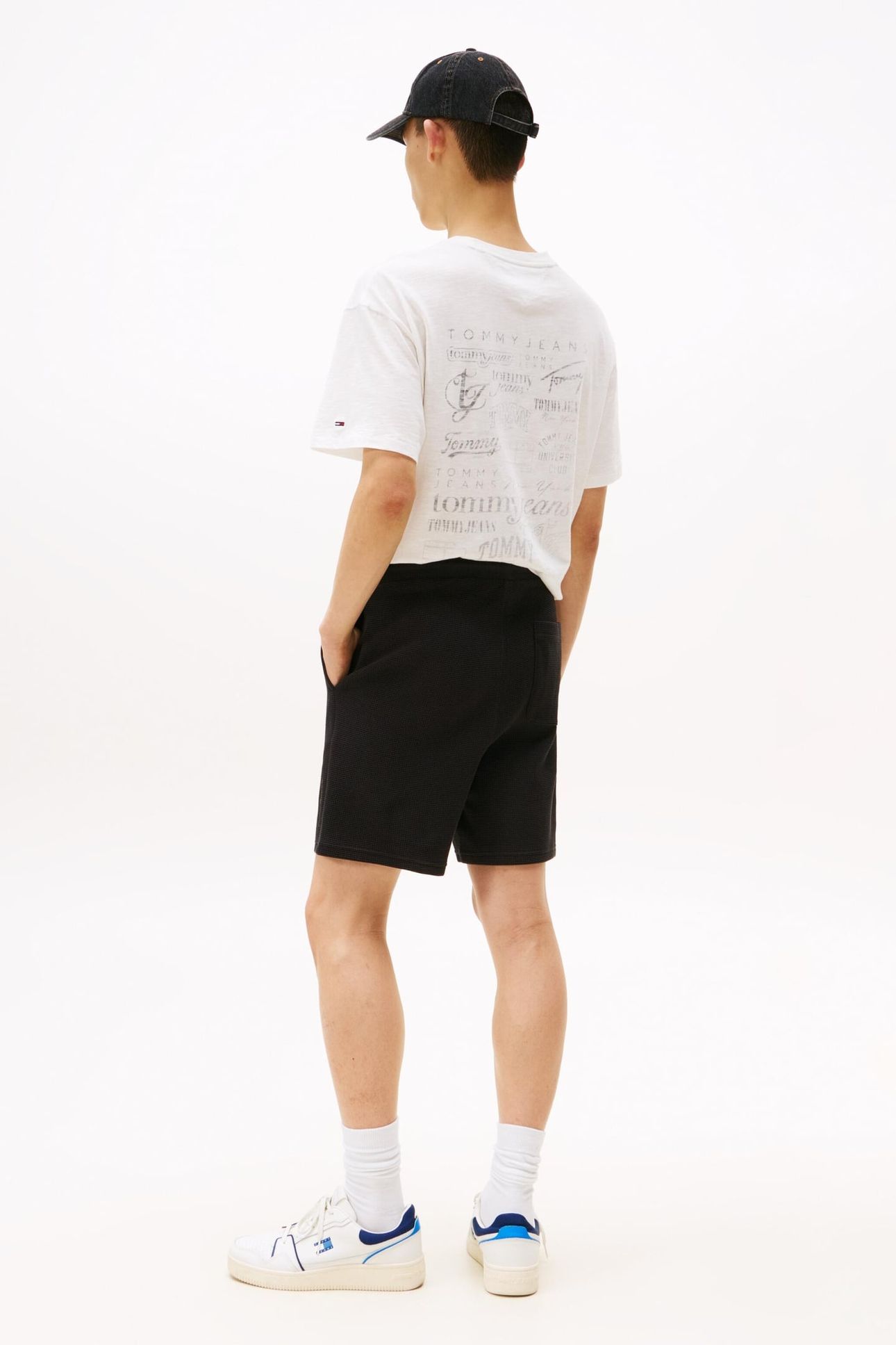 TJM RELAXED WAFFLE SCRIP BLACK 3