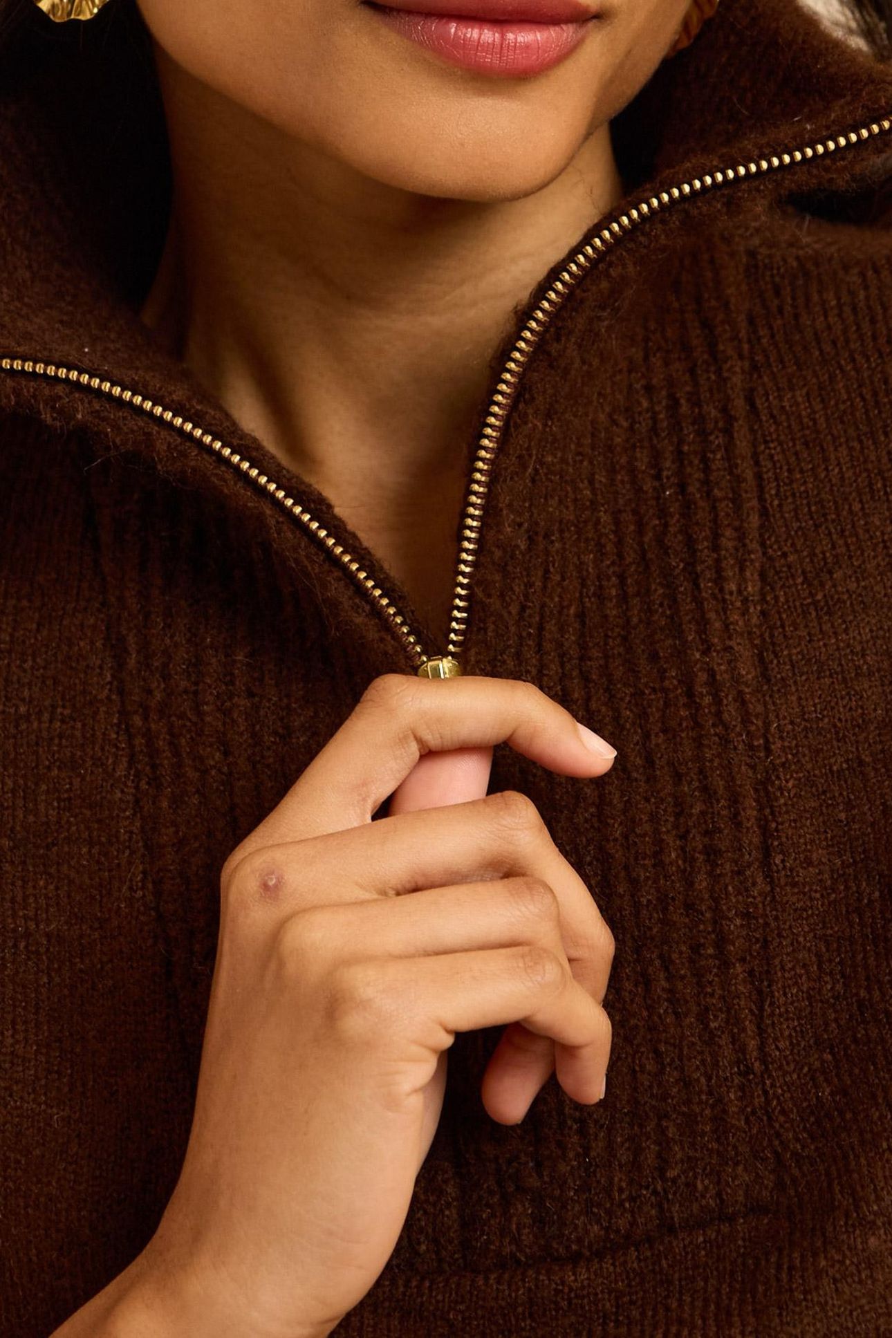 BROWN KNIT ZIP-NECK BIB FRONT 4