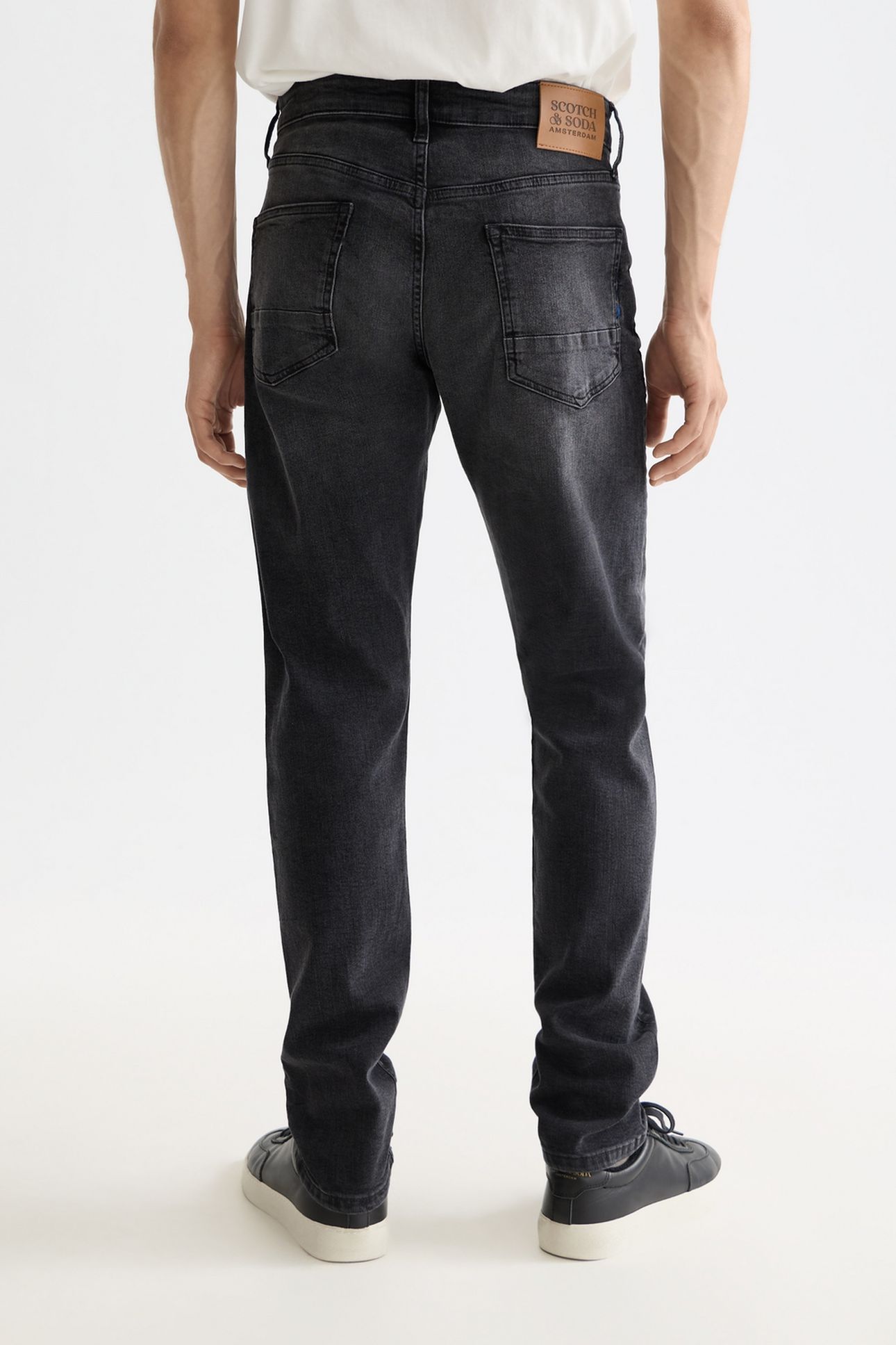 RALSTON REGULAR SLIM-FIT JEANS BLACK 2