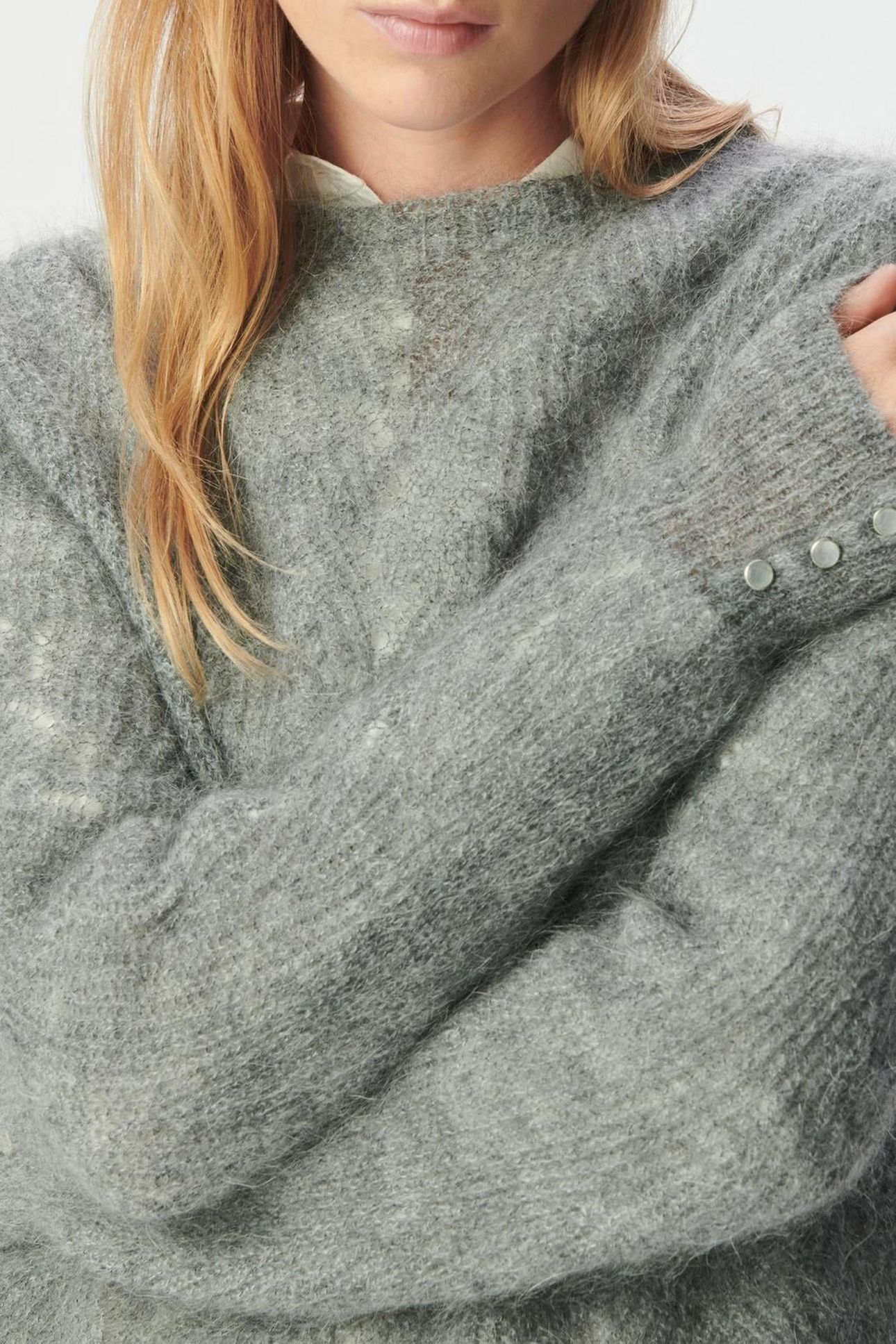 GREY MOHAIR-BLEND DECORATIVE CABLE KNIT SWEATER 5