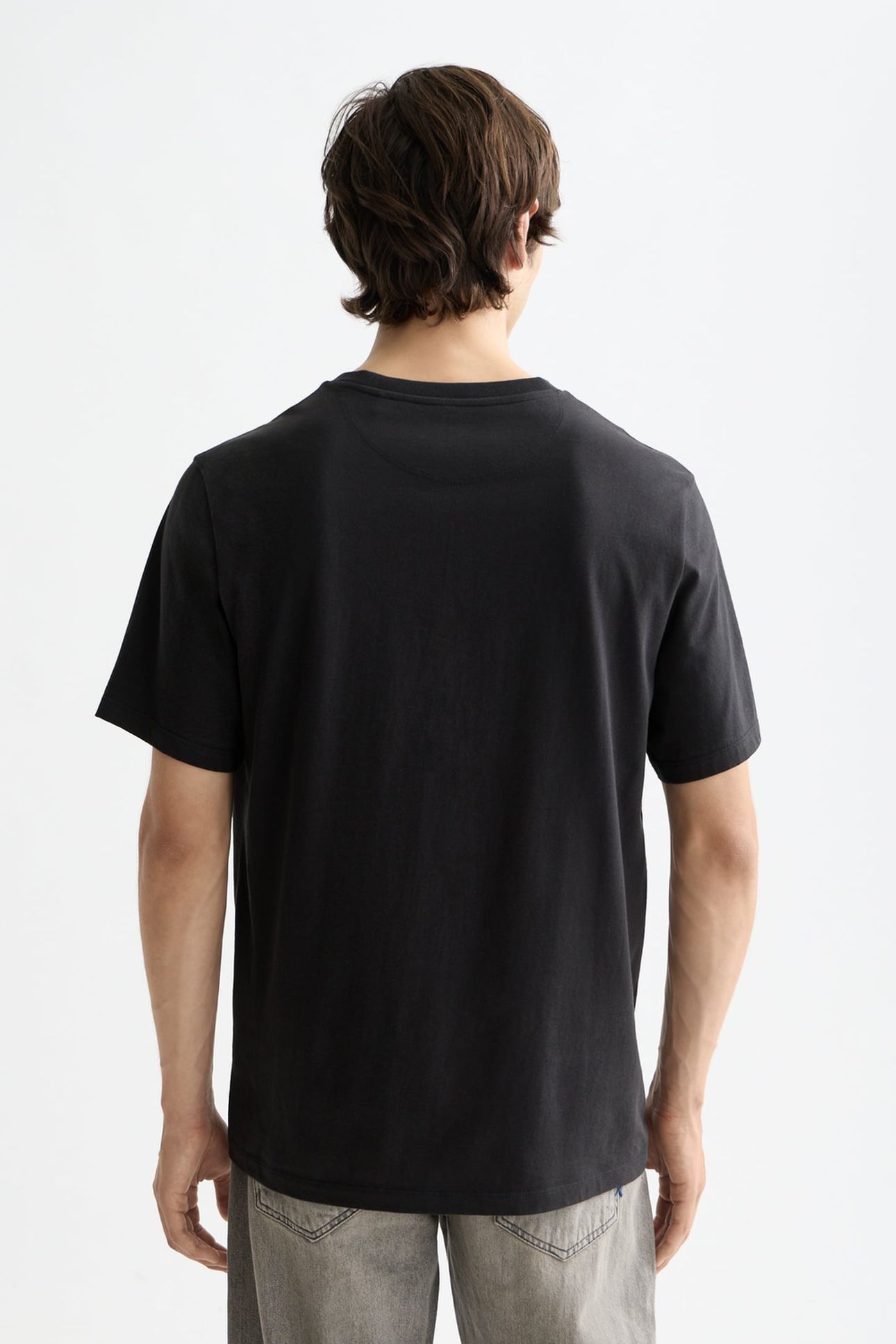 CHEST LOGO REGULAR-FIT T-SHIRT BLACK 2