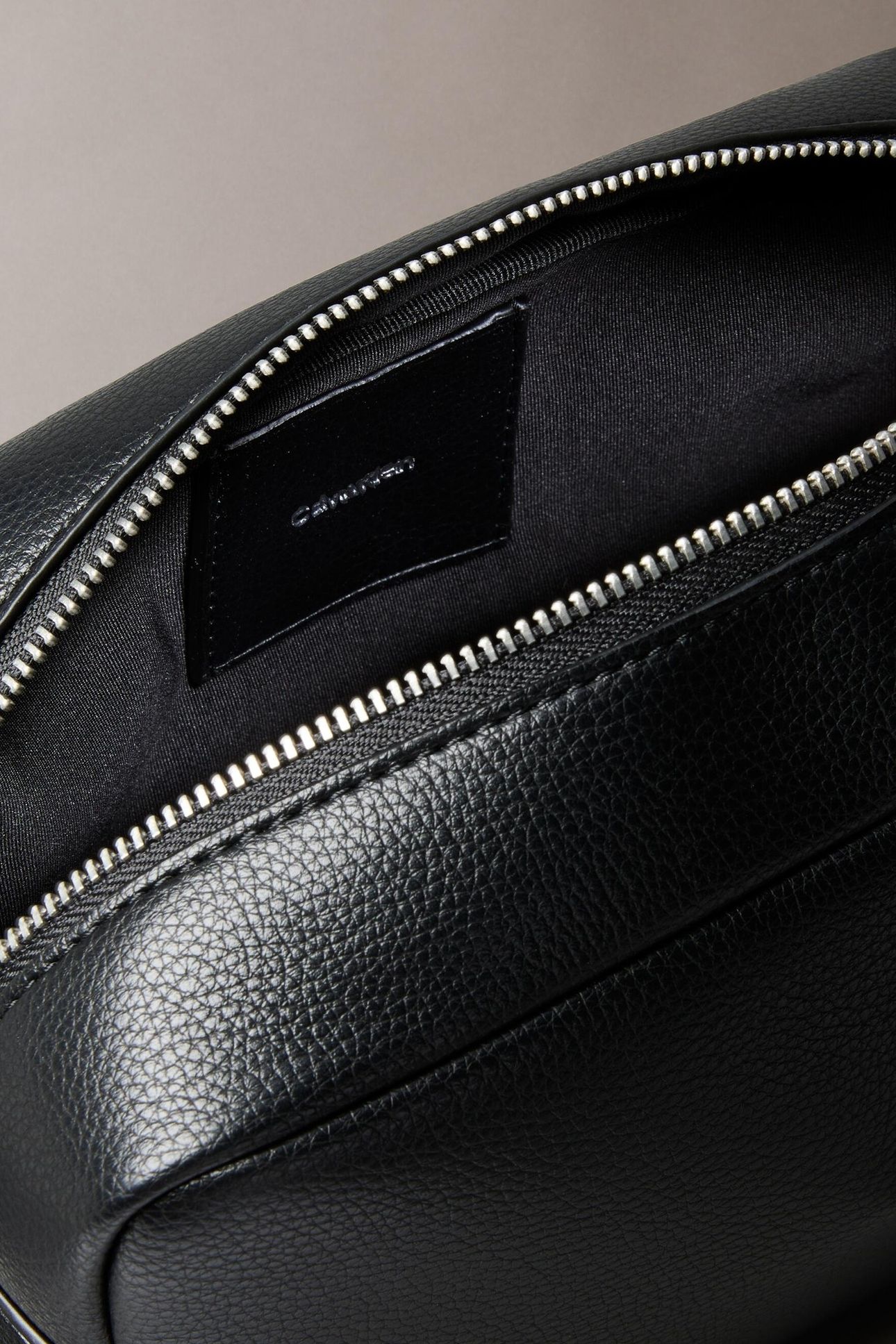 WEBBING STRAP DOPP KIT BLACK 4