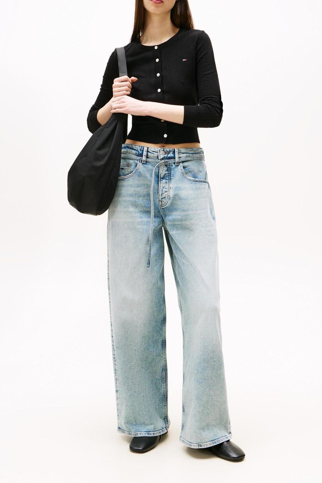 TJW POINTELLE CREW NECK BLACK 2