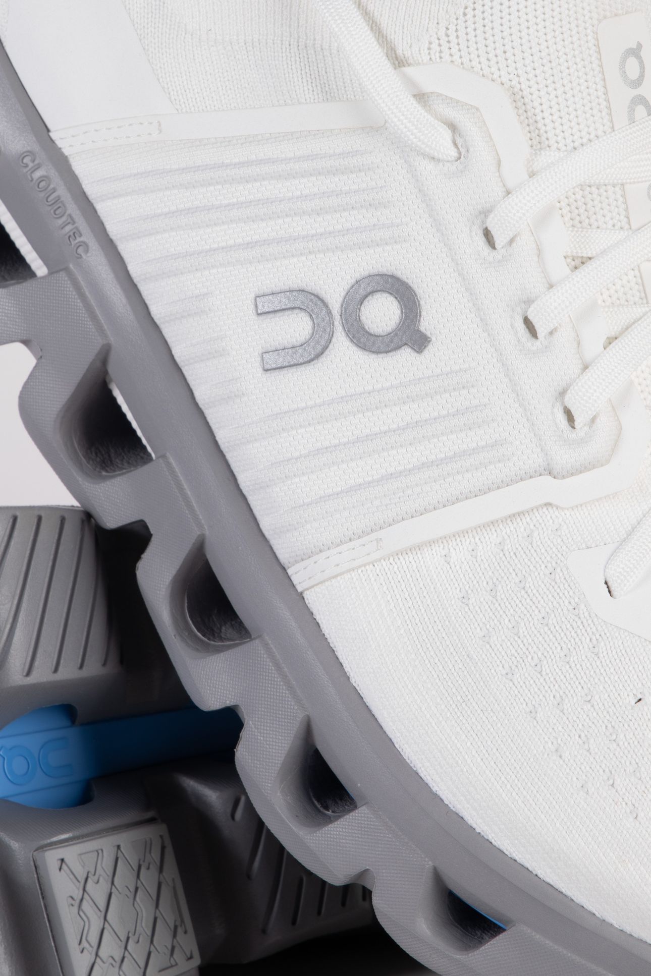 CLOUDSWIFT 4 WHITE | ALLOY 3