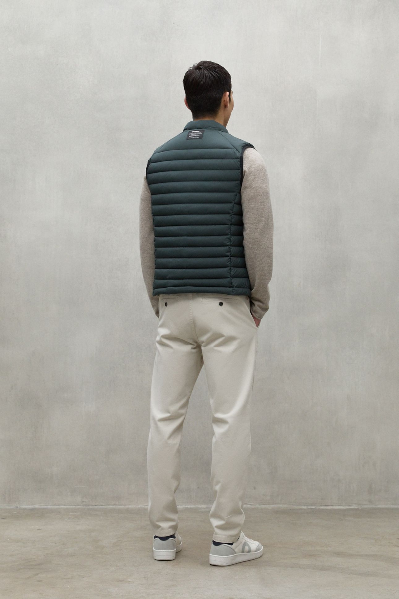 CARDIFFALF VEST WOODLAND GREEN 2