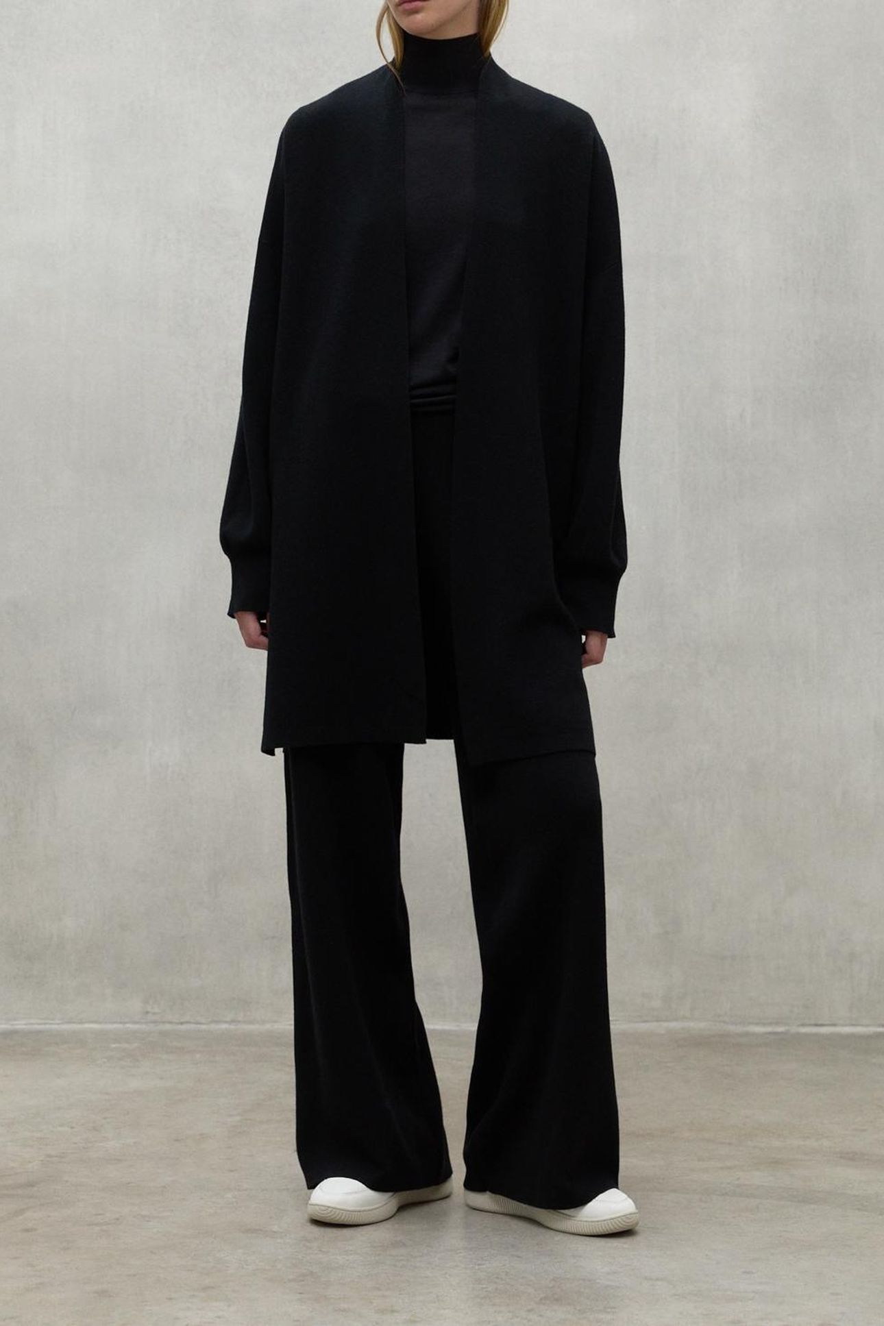 ARECAALF KNIT BLACK 3