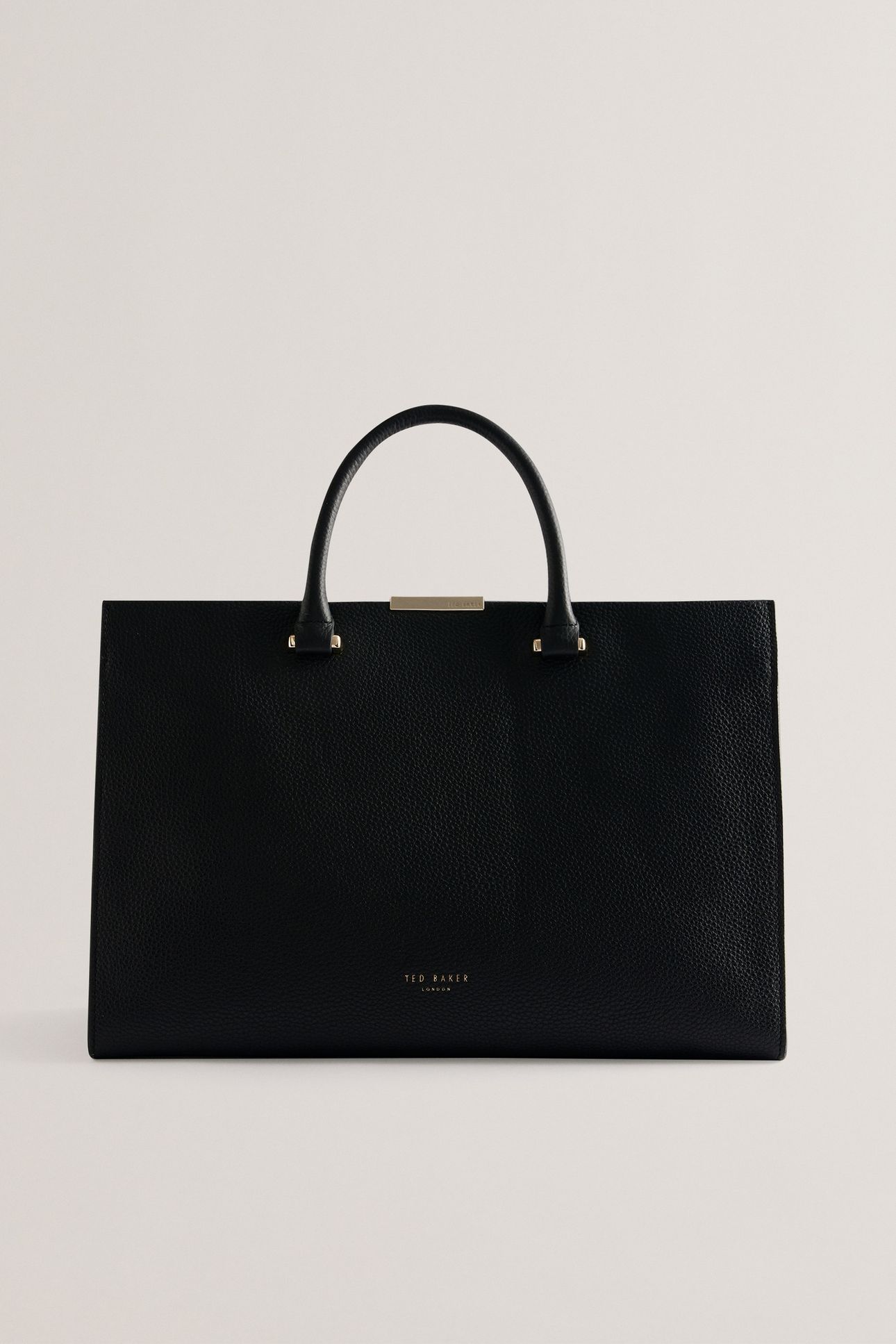 BAR DETAIL MEDIUM TOTE BAG BLACK 1