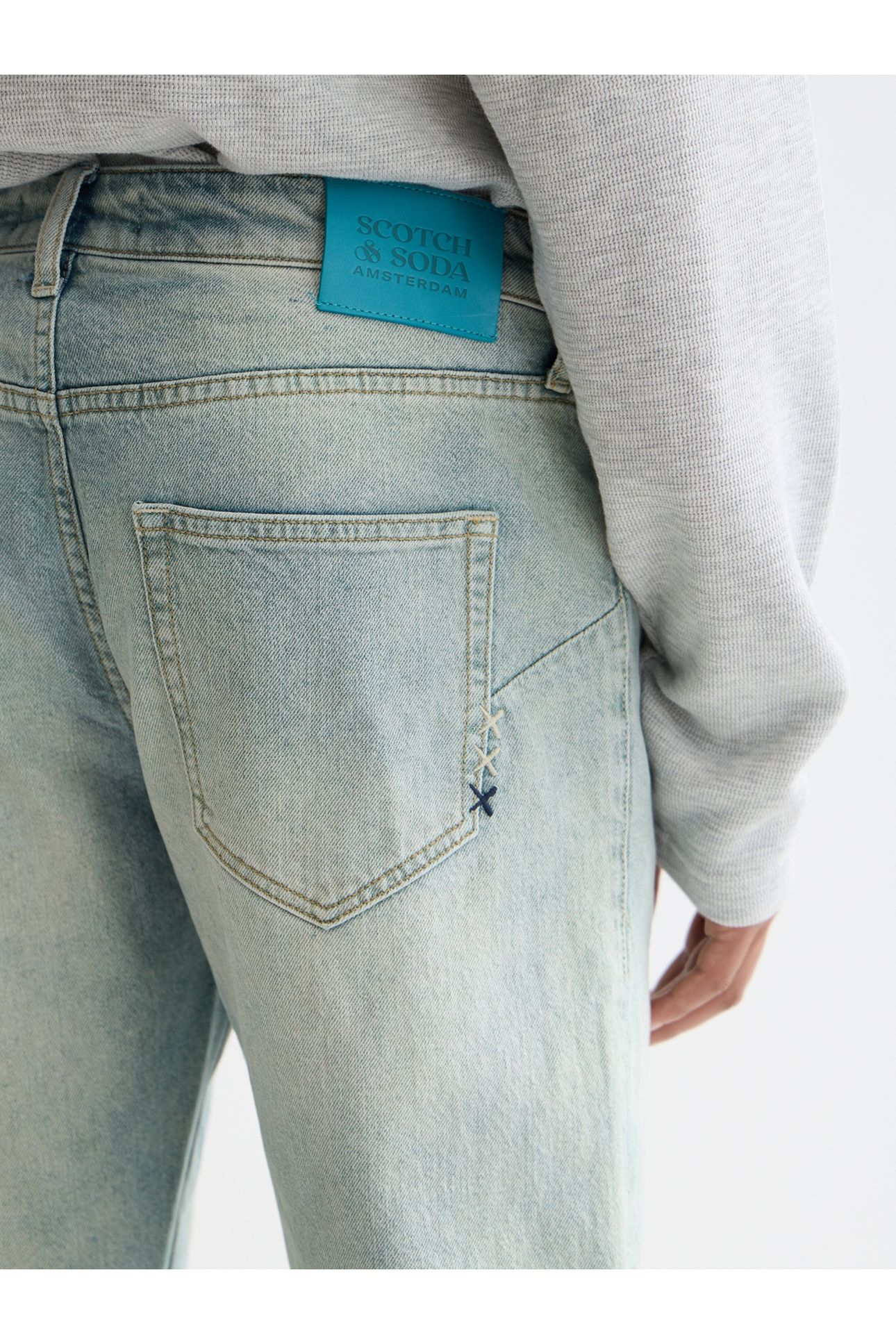 THE ZEE STRAIGHT JEANS NAVY 6