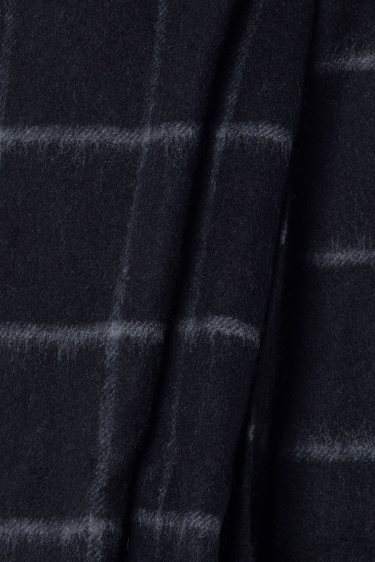 BLACK SCARF WITH CHECK PATTERN 4
