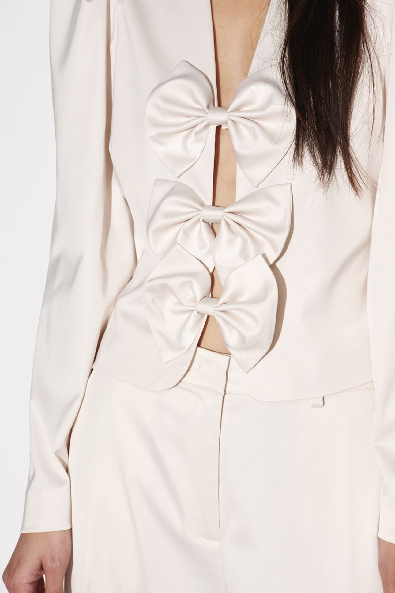 SORALLA BOW DETAIL TOP BUTTER CREAM 6