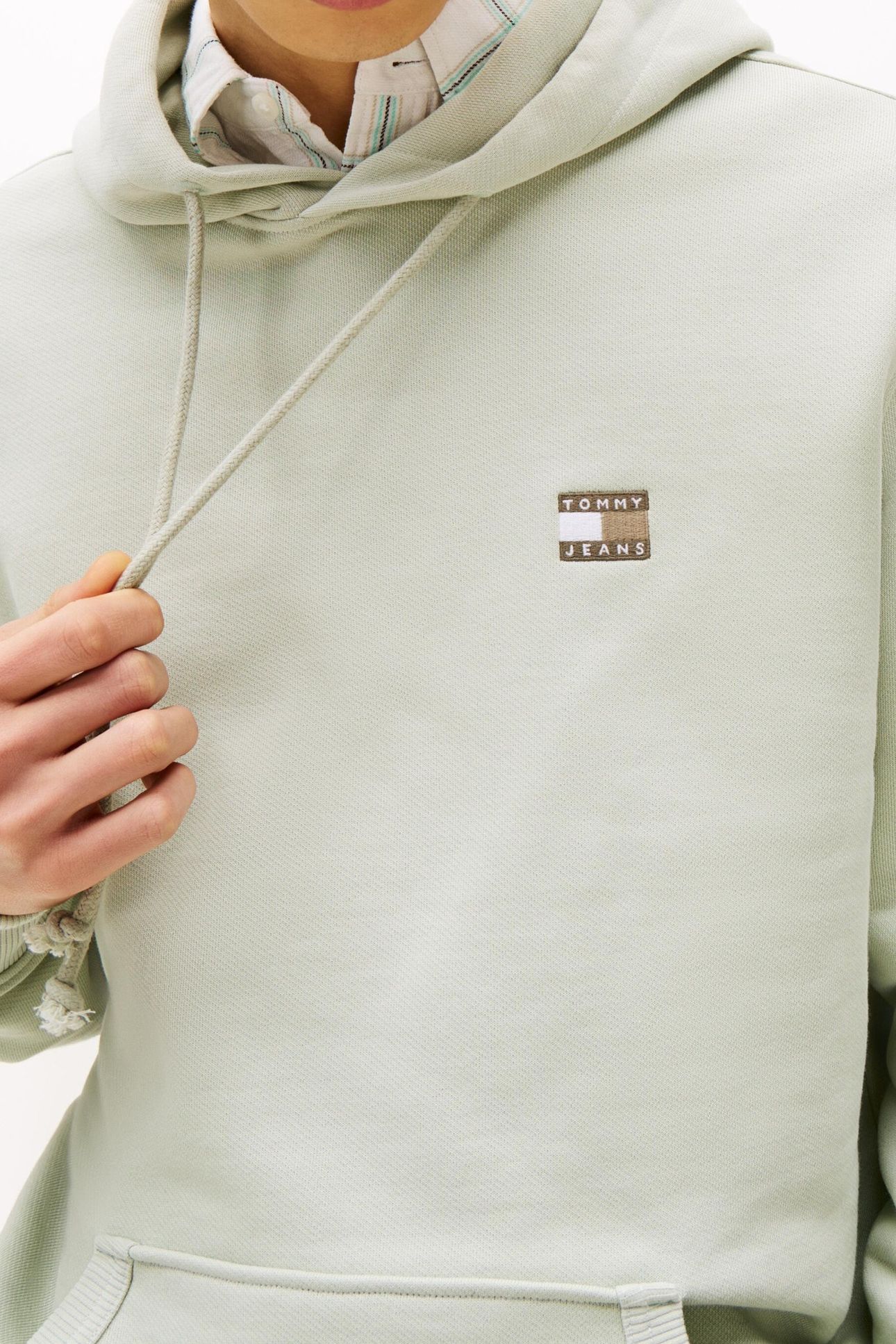 TJM REG BADGE HOODIE MISTY SAGE TONAL 6