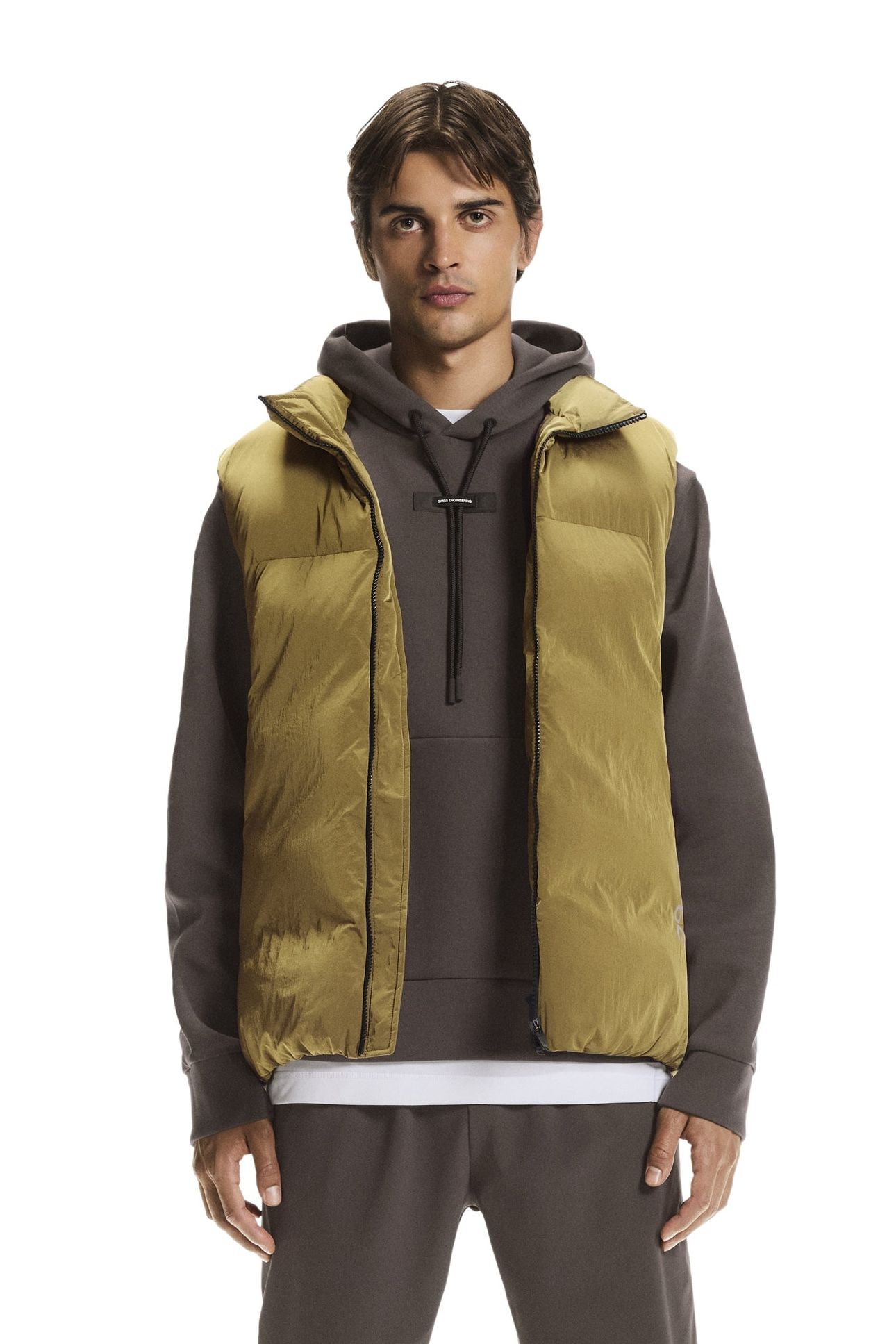 ALL-DAY PUFFER VEST 1 NUTMEG 1