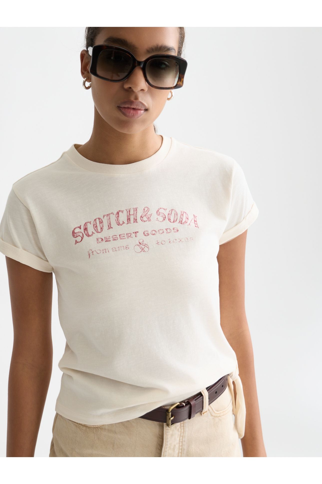 ARTWORK T-SHIRT WITH SIDE KNOT EGGNOG 1