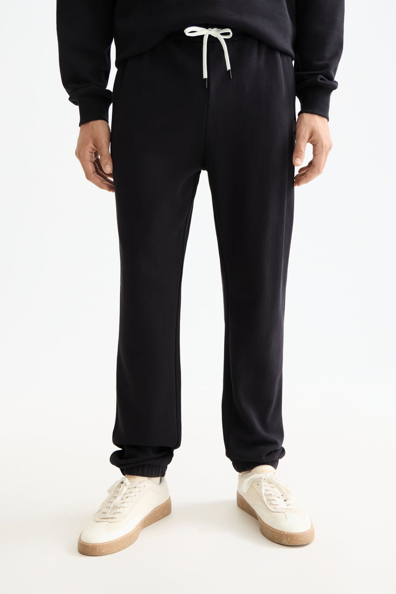 CORE - LOGO SWEATPANT BLACK 1