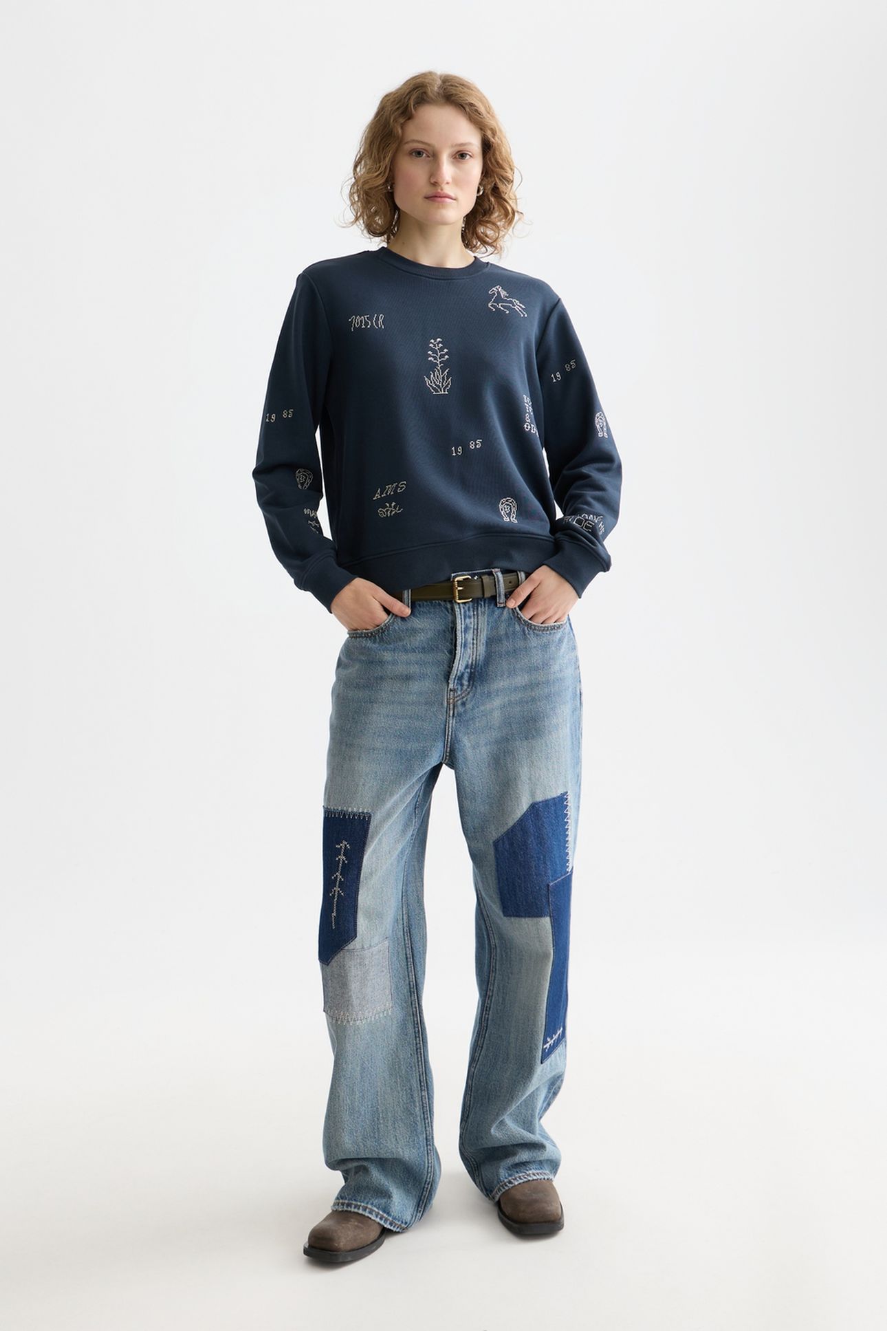 EMBROIDERED REGULAR FIT SWEATSHIRT CARBON 3