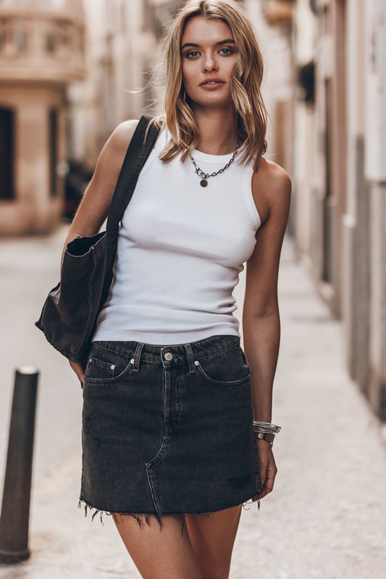 THE WHITE RIBBED STANDARD TANK TOP 1