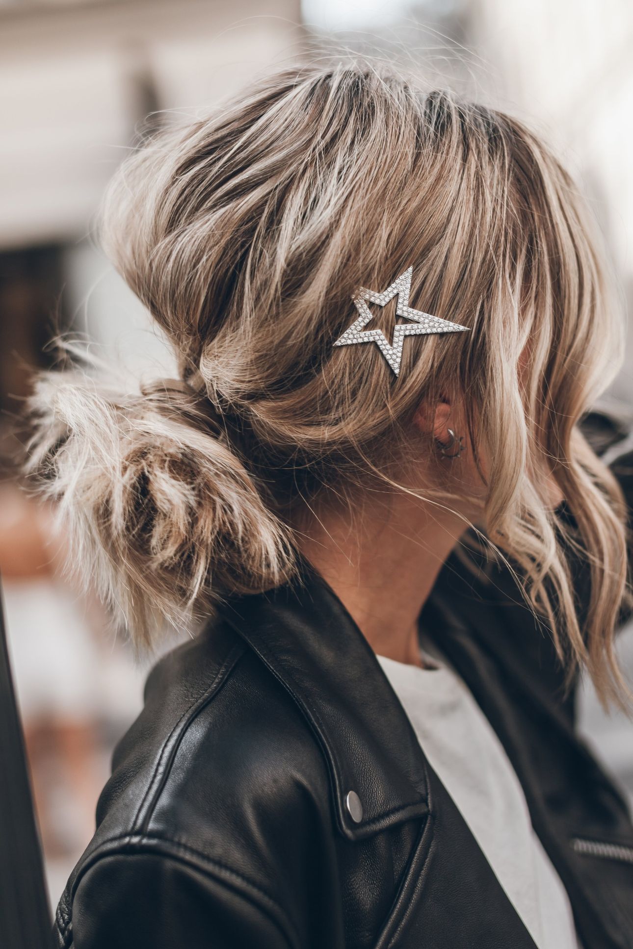 THE STAR HAIR PIN 1