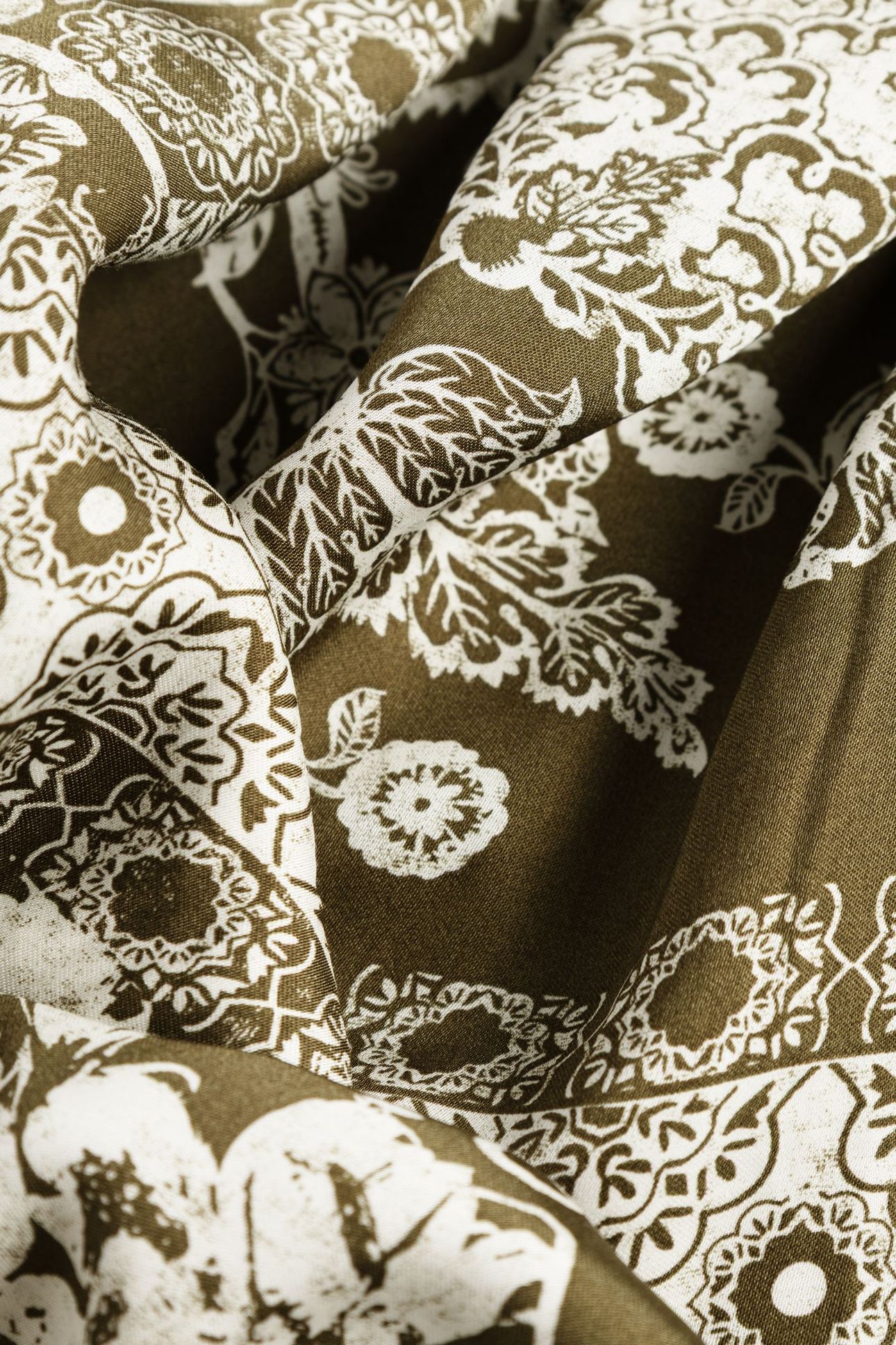 KHAKI FLOWING DRESS WITH SCARF PRINT 7