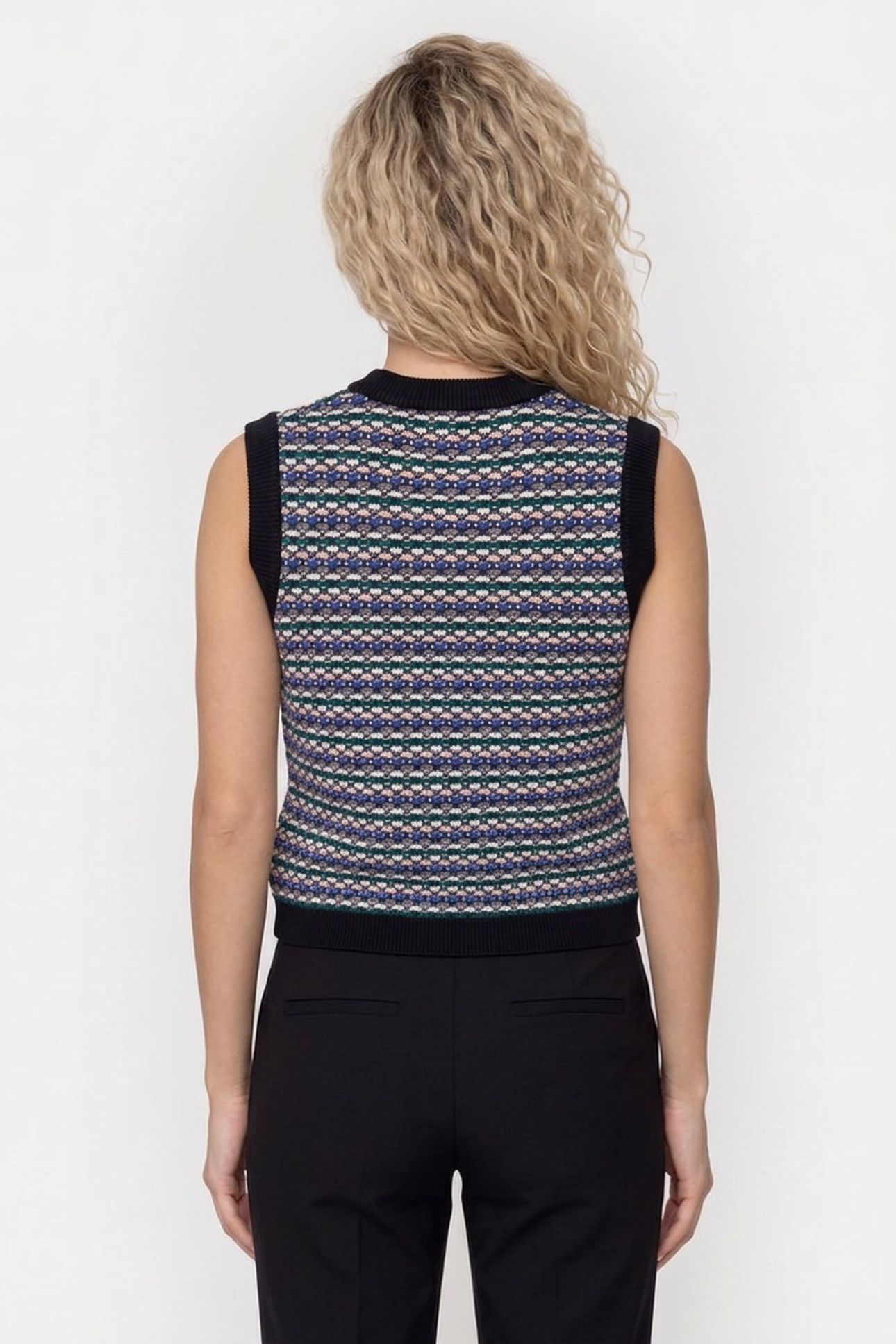 SAMIRHA INTEREST KNIT TANK NAVY 2