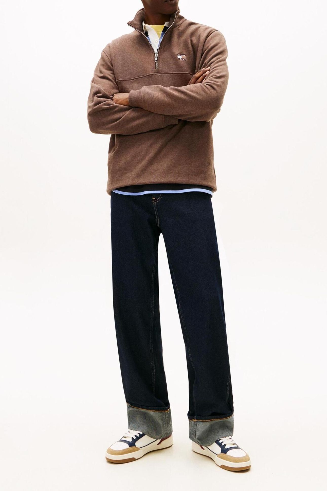 TJM REG BADGE QUARTER ZIP BLACK WALNUT HEATHER 2