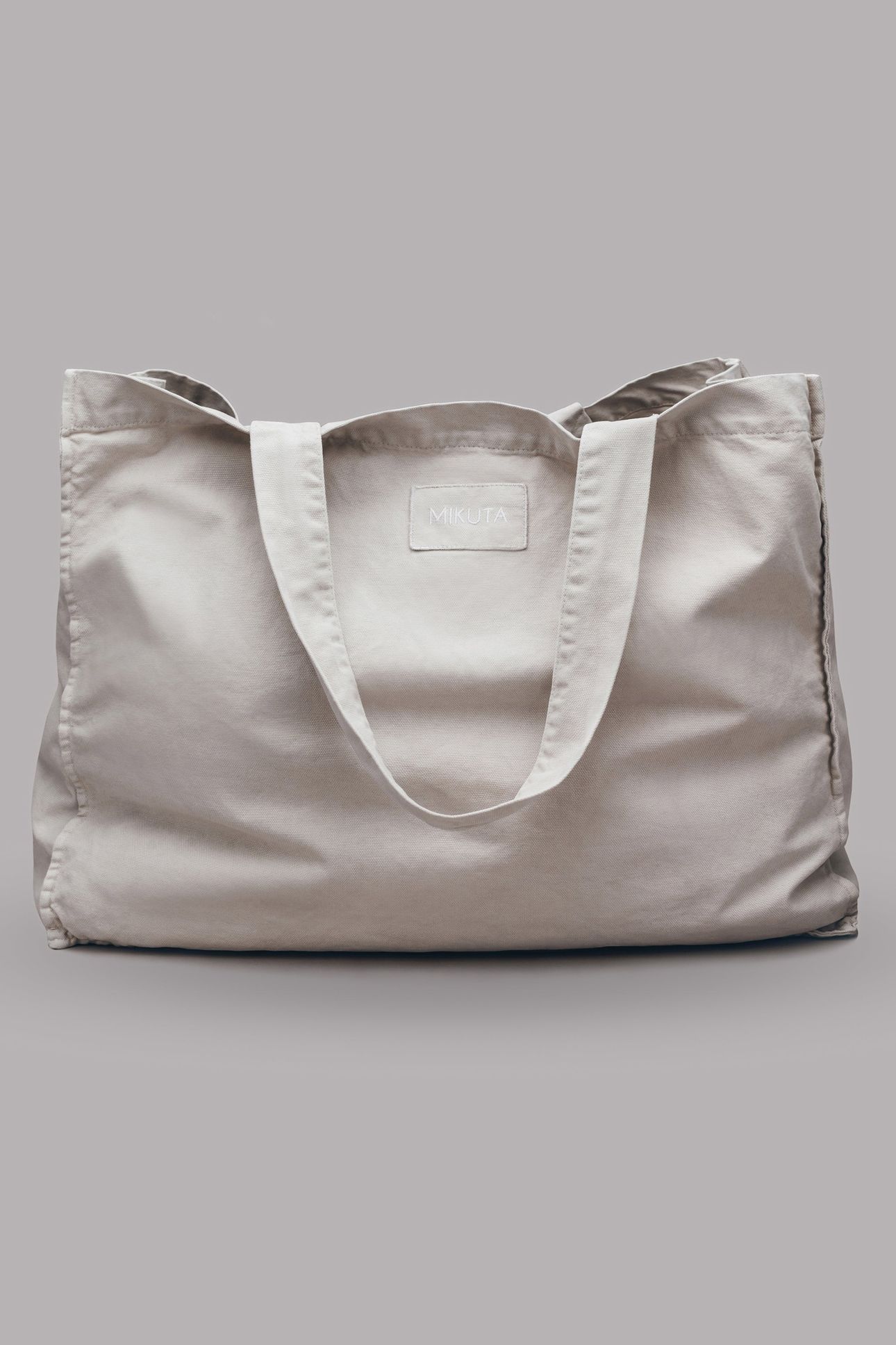 THE LIGHT LARGE CANVAS BAG 2