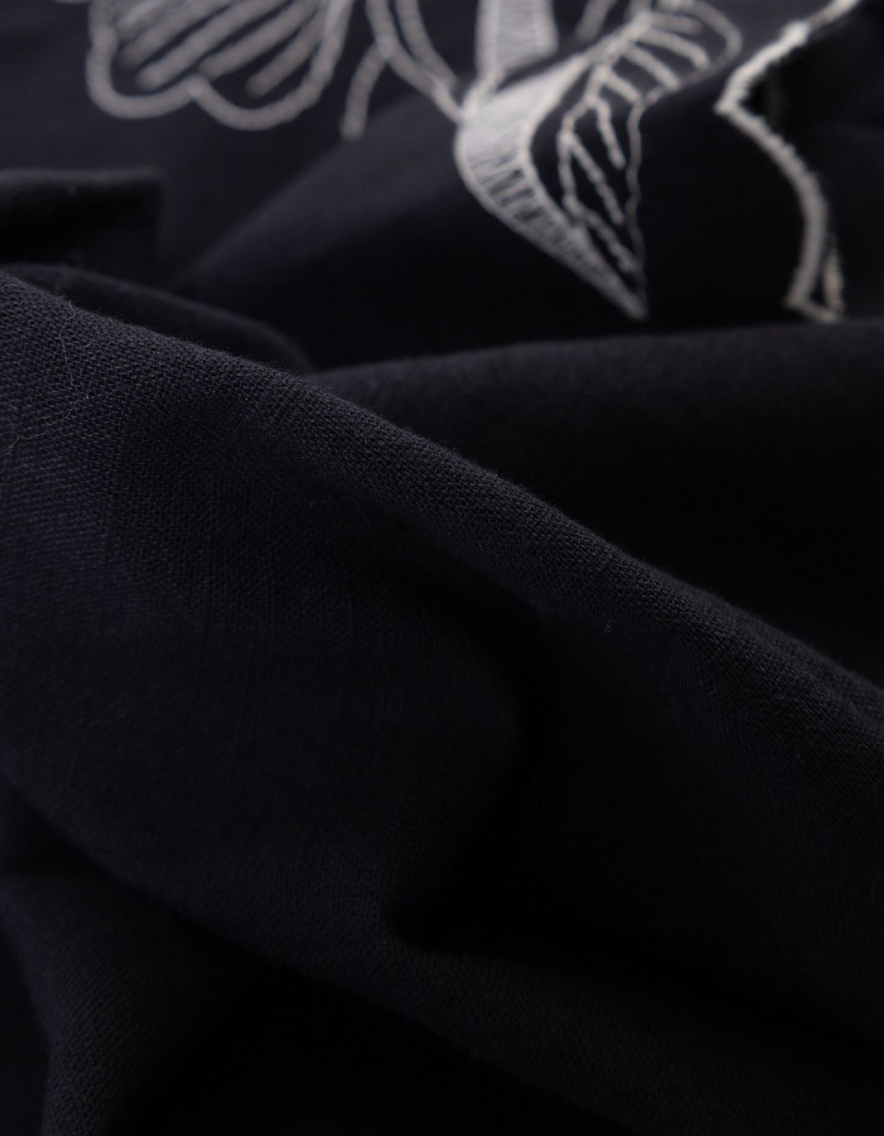 BLACK CHEMISE MC 4