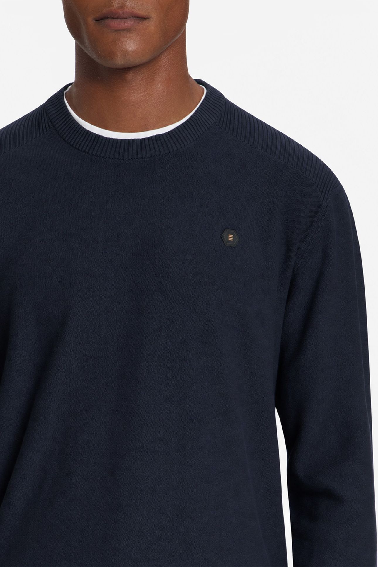 PULLOVER CREWNECK SHOULDER DETAIL DARK NIGHT 7