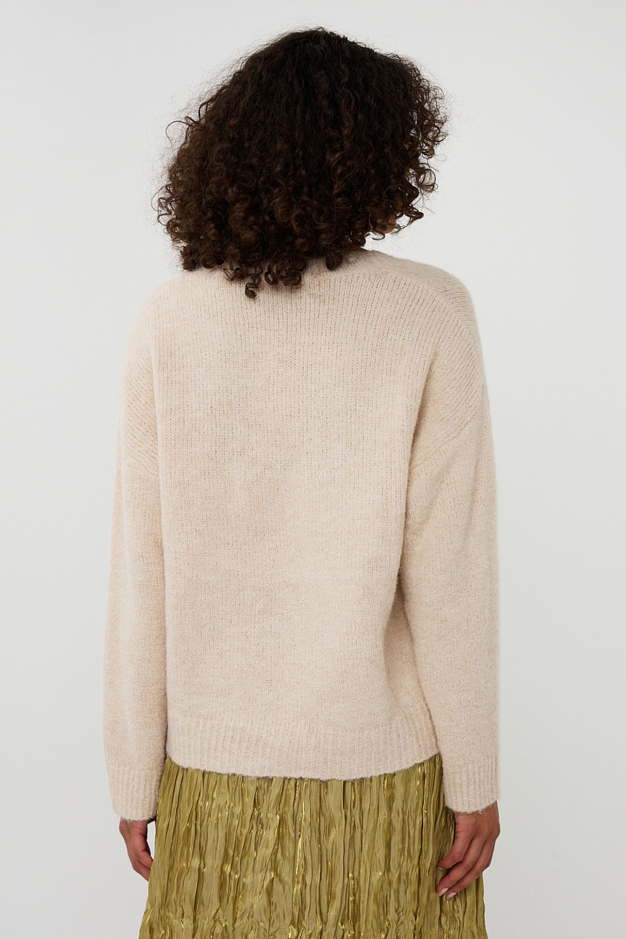 SWEATER V-NECK BROOCH LIGHT SAND 3
