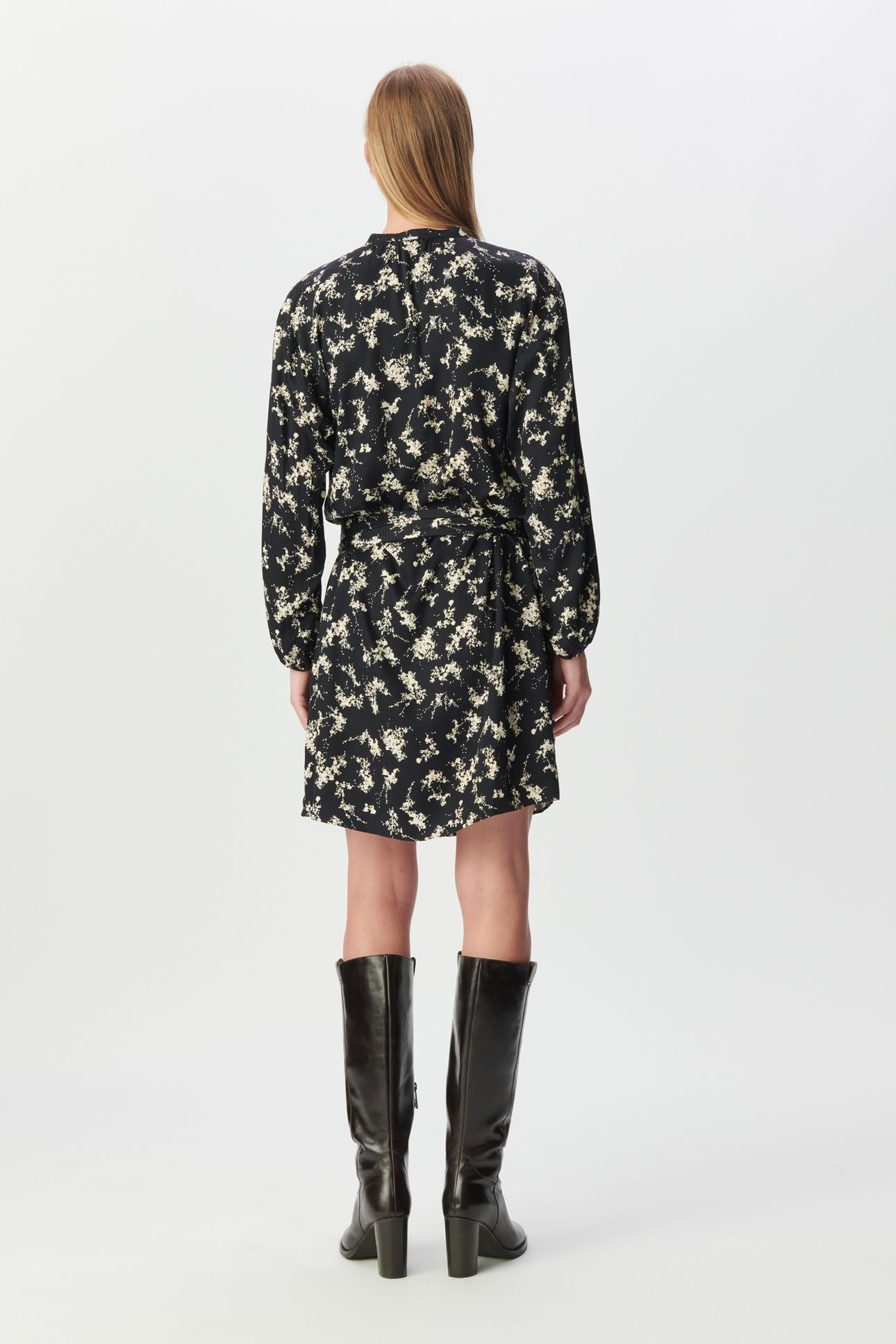 BLACK WILDFLOWER PRINT DRESS, REMOVABLE BELT 2