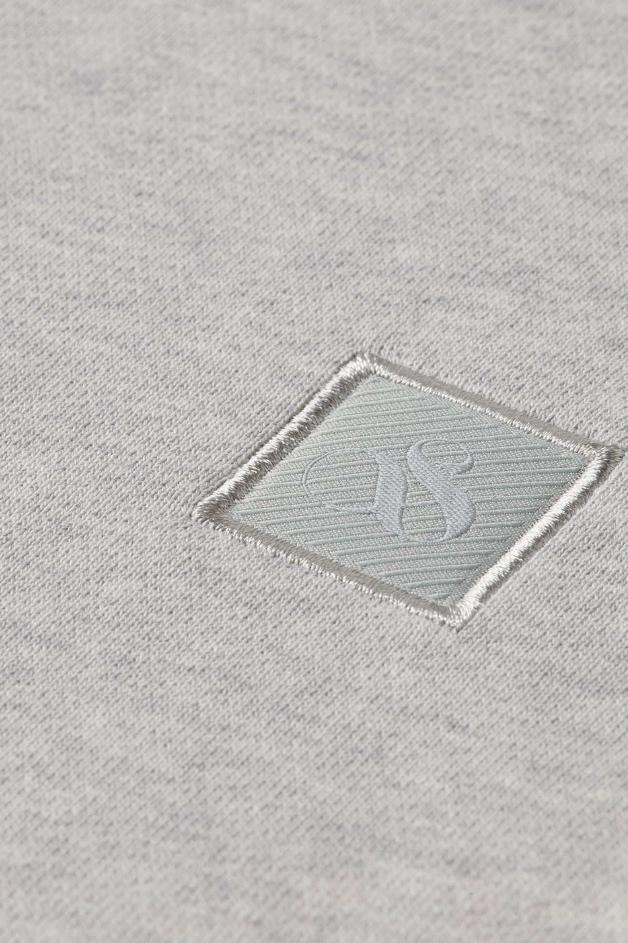 LOGO BADGE REGULAR-FIT SWEATSHIRT LIGHT PASTEL GREY 7