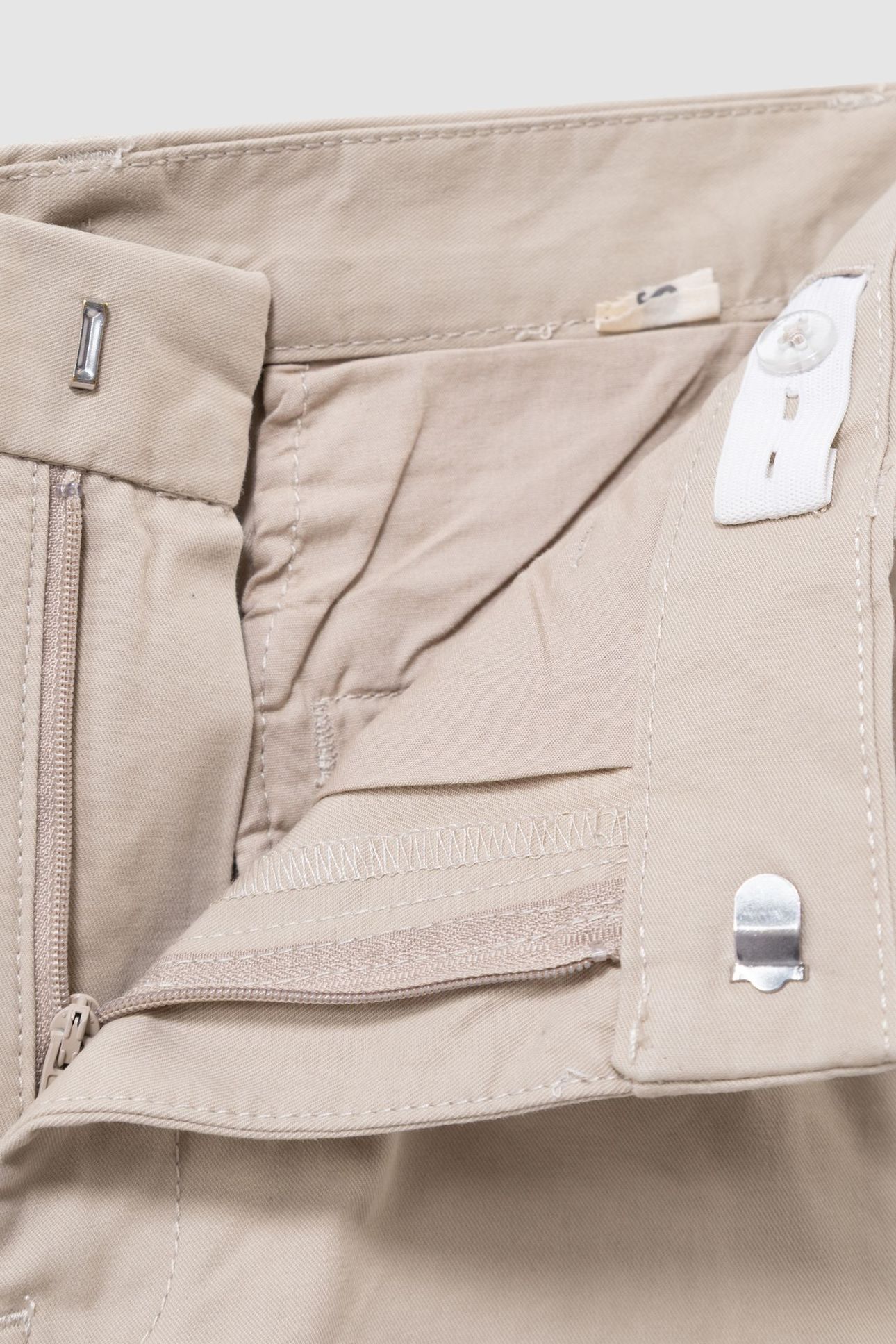 BOYS’ BEIGE LOOSE CHINOS 5