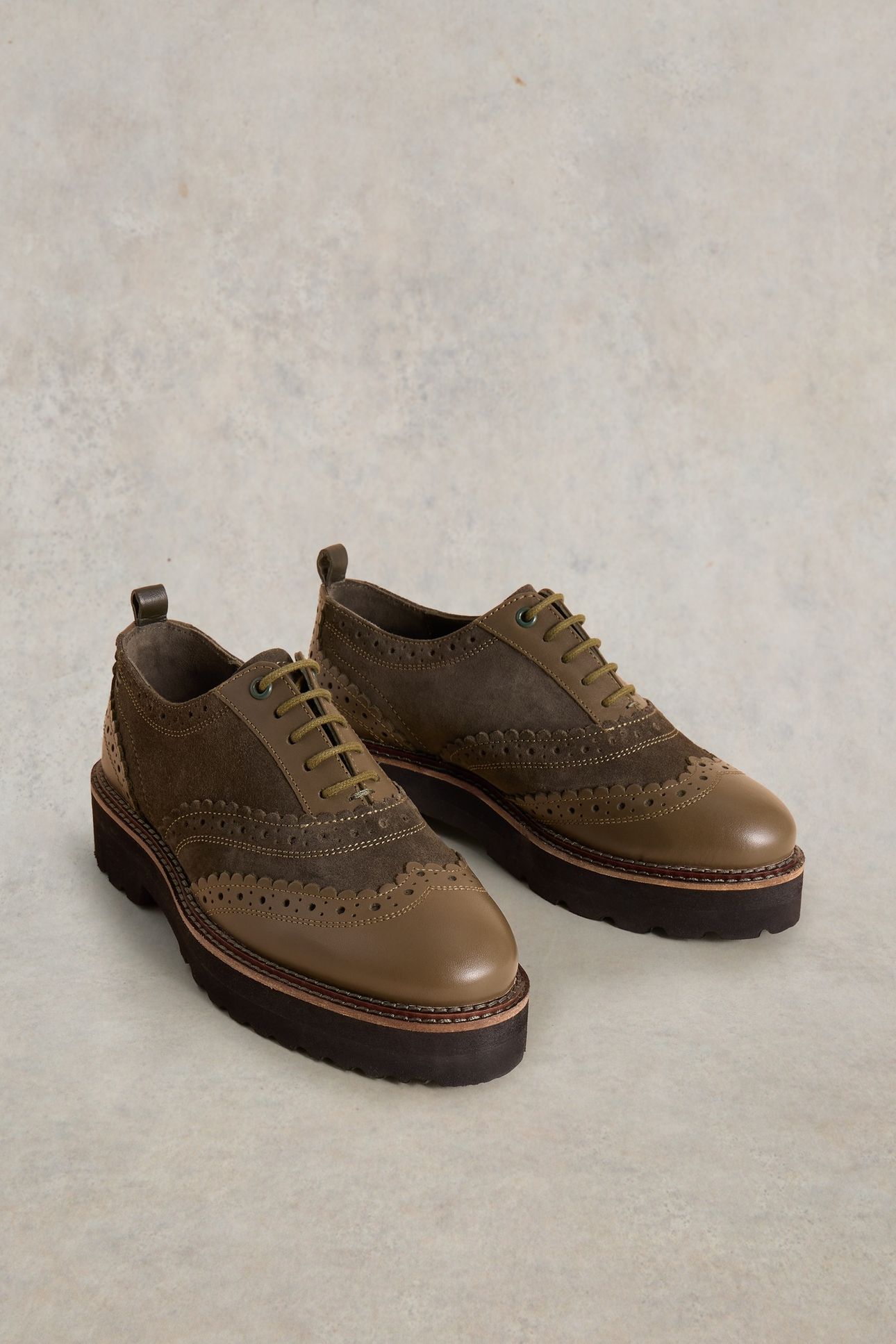 CHUNKY LACE UP BROGUE KHAKI GRN 2