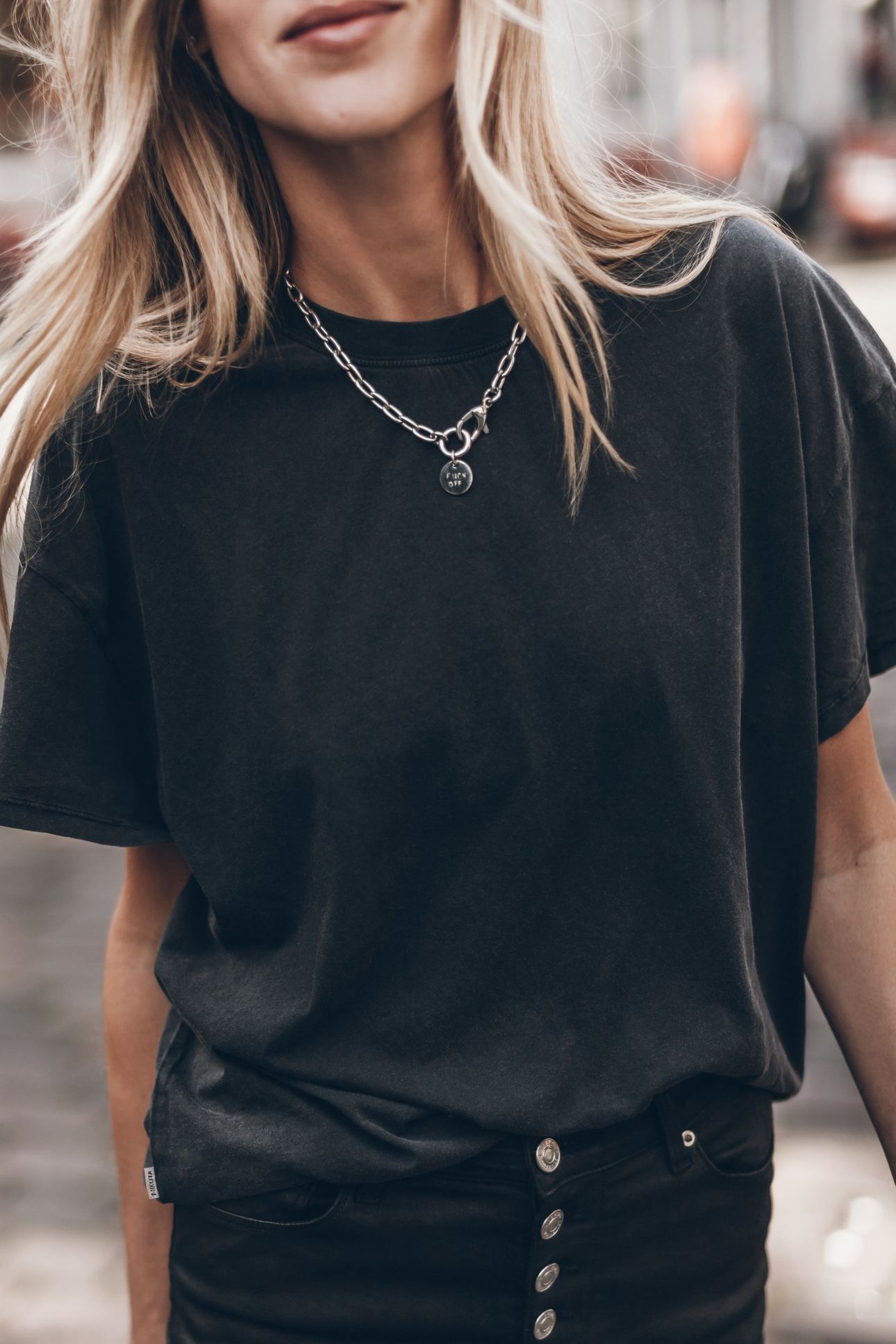 THE DARK BASE T-SHIRT 2