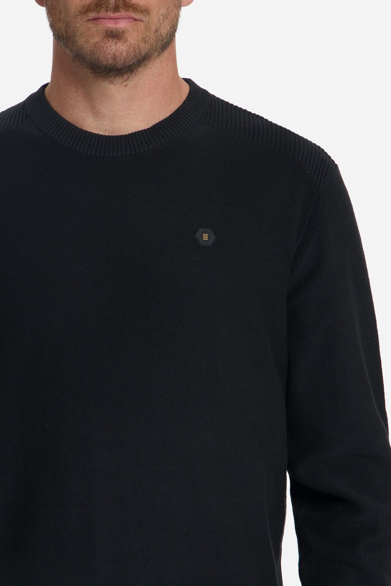 PULLOVER CREWNECK SHOULDER DETAIL BLACK 7