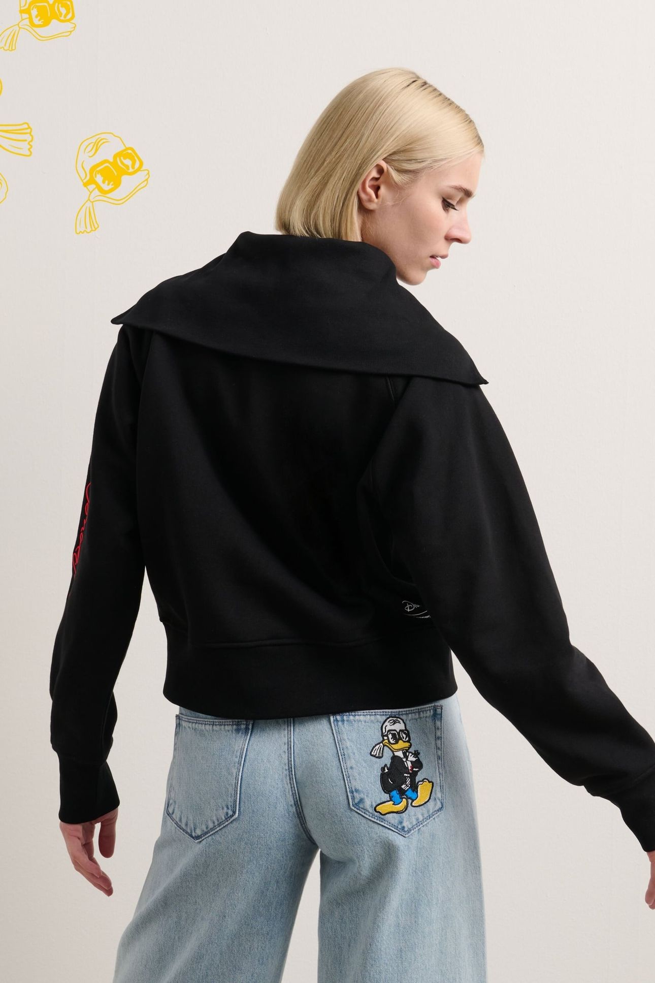KLXDISNEY 1/2 ZIP SWEATSHIRT BLACK 2