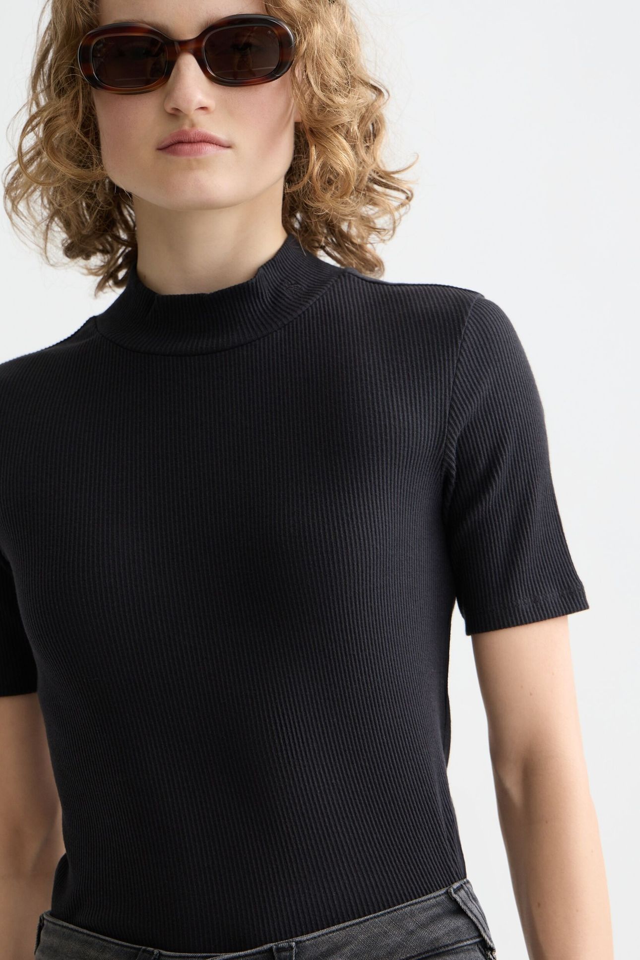 MOCK NECK RIB T-SHIRT BLACK 6
