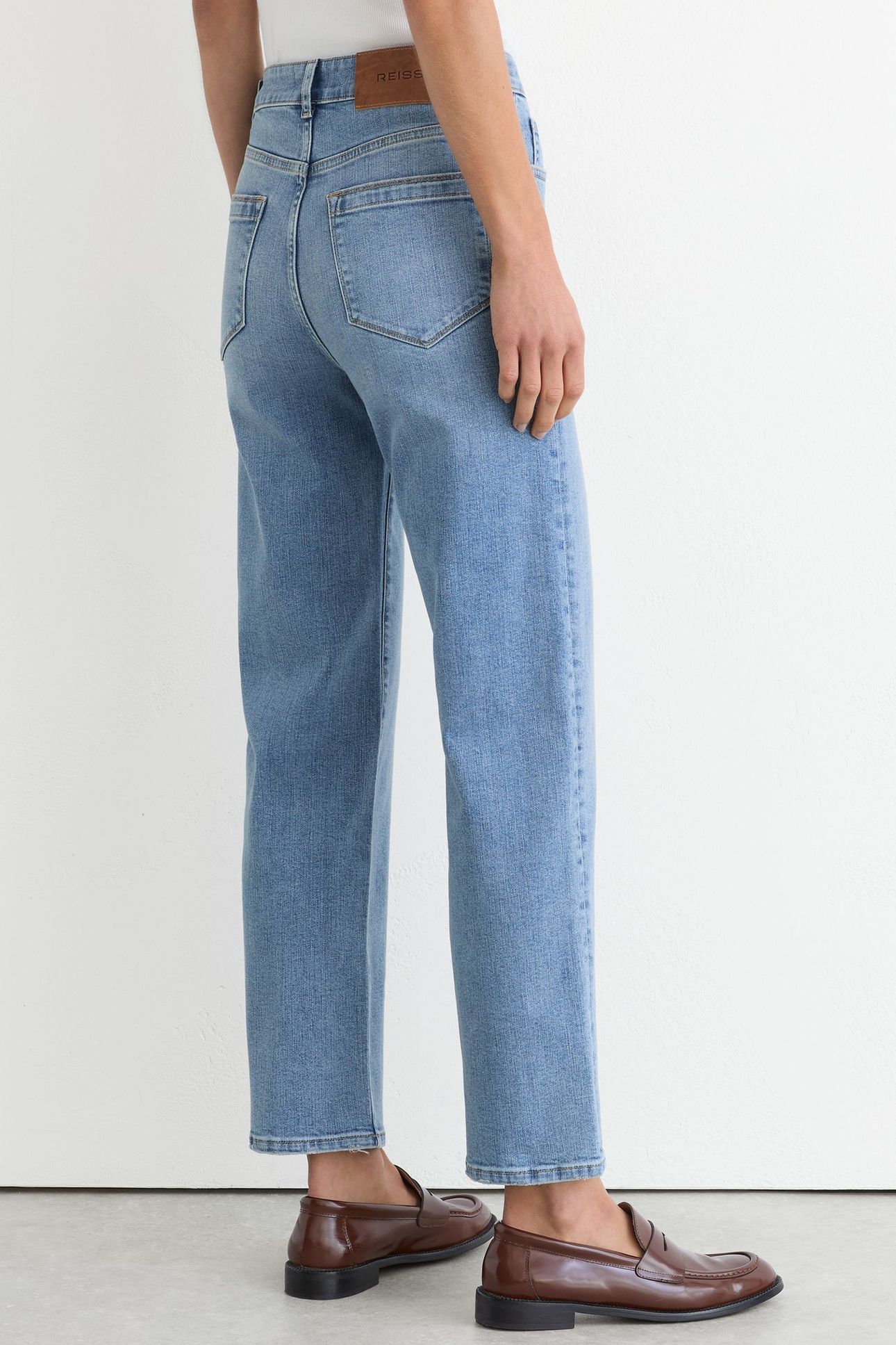 STRAIGHT LEG JEAN LIGHT BLUE 3