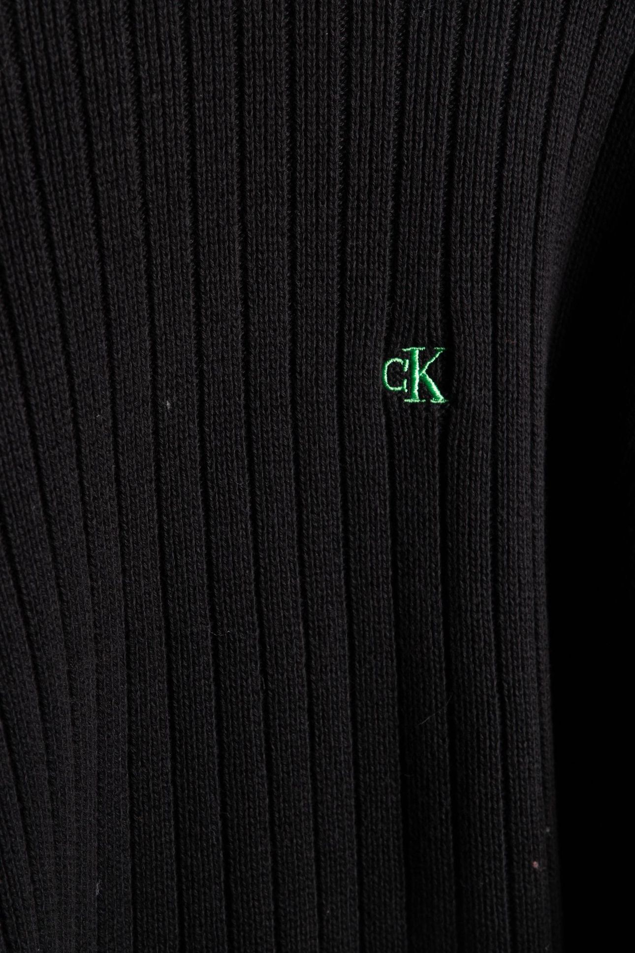 LS VERTICAL TEXTURE BLACK 4