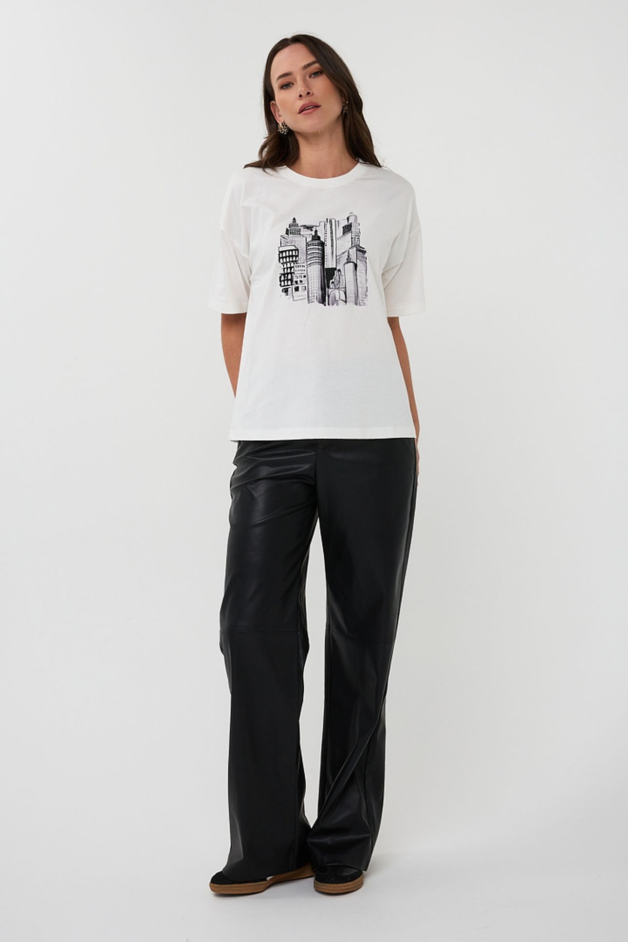 T-SHIRT SKYLINE OFF WHITE 1