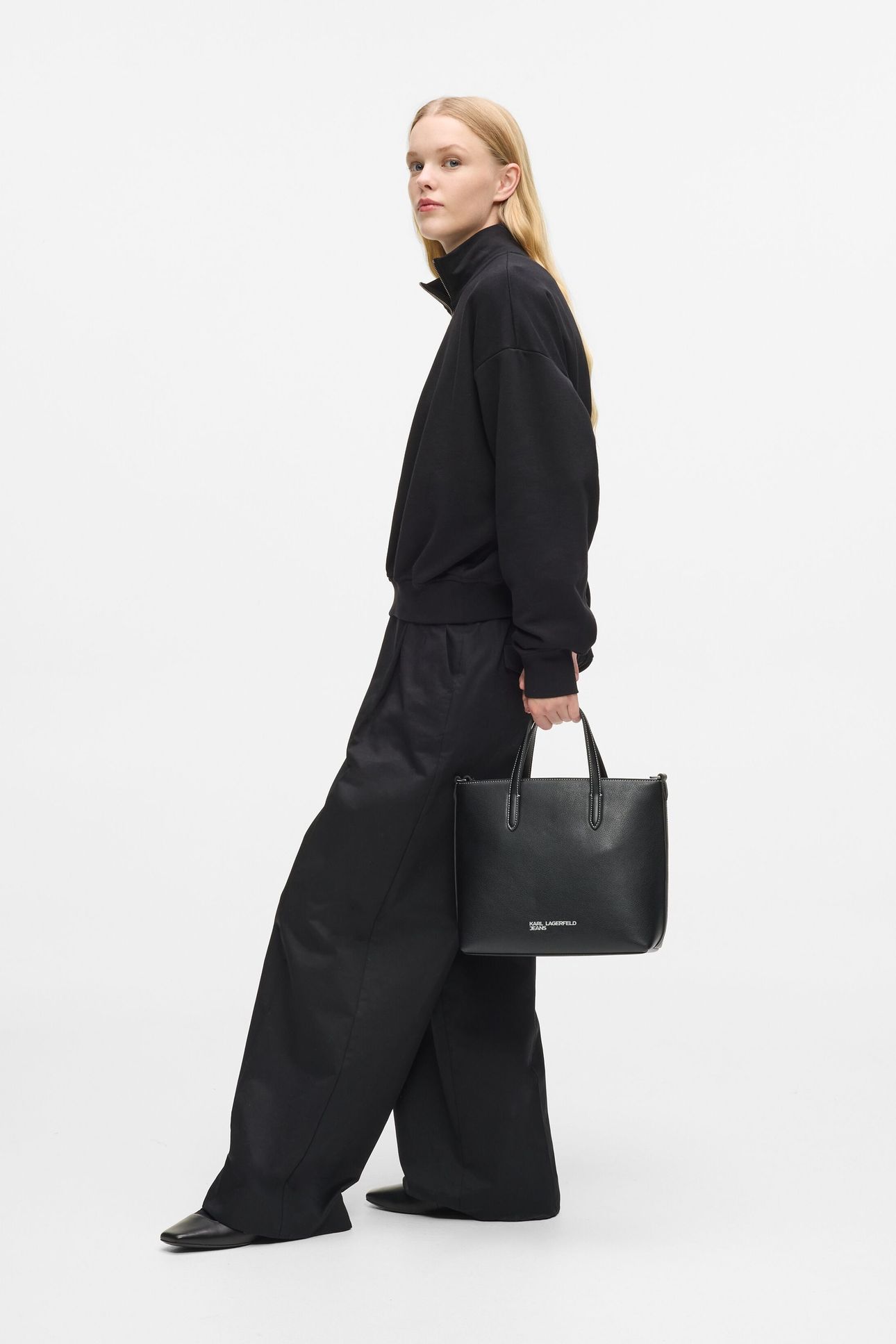 KLJ METAL LOGO MINI TOTE BLACK 1