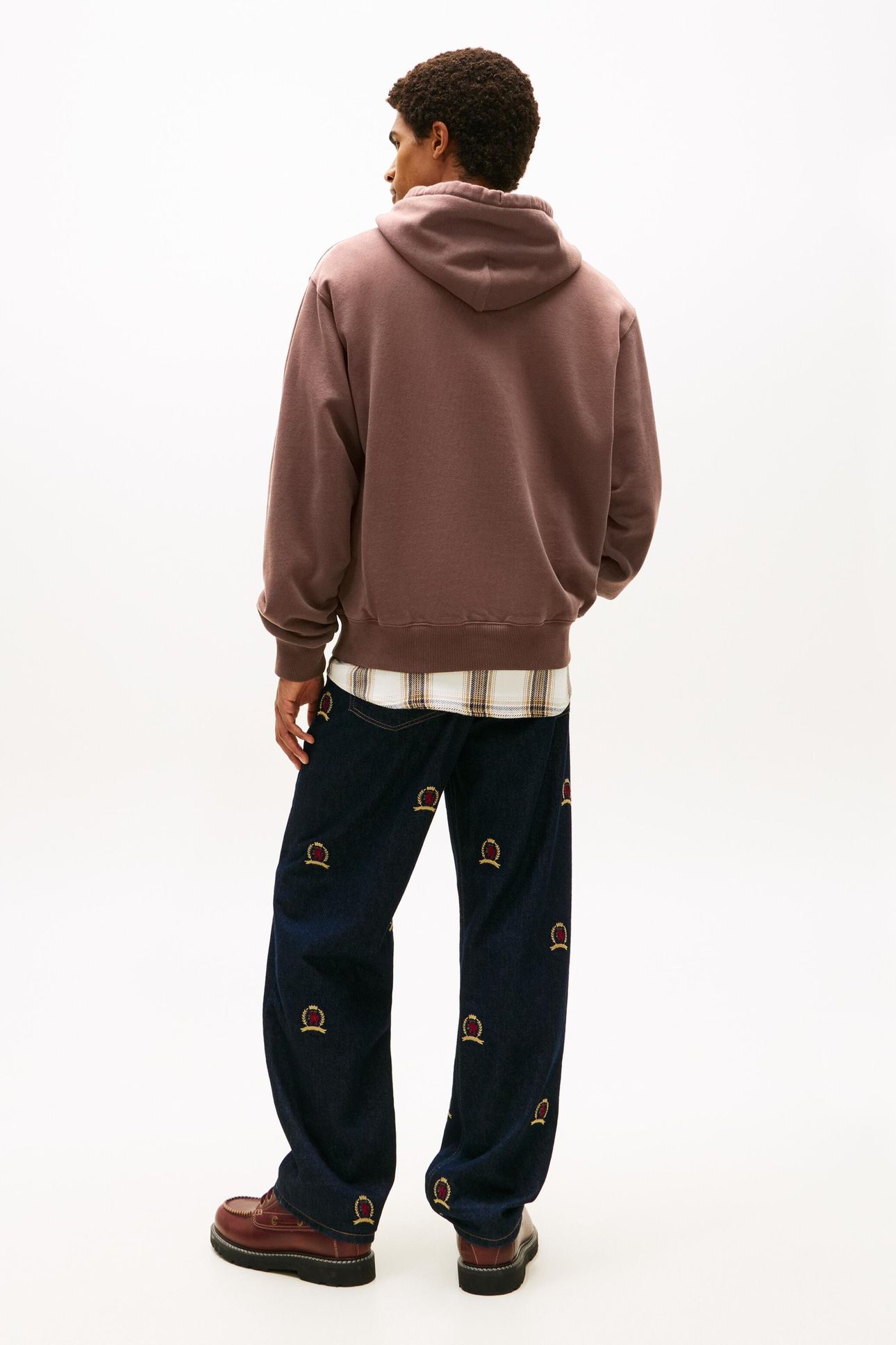 UNISEX TJ BOXY BADGE HOODIE BLACK WALNUT 6