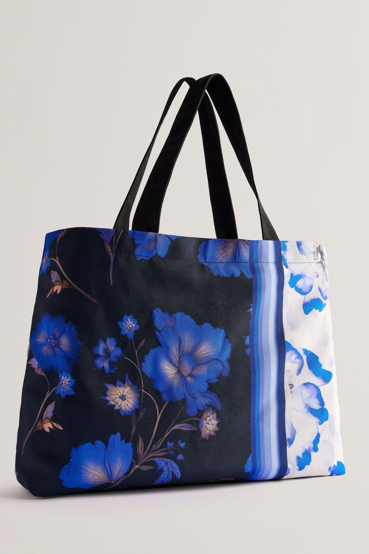 LORIIE PRINTED CANVAS TOTE BAG BLACK 2