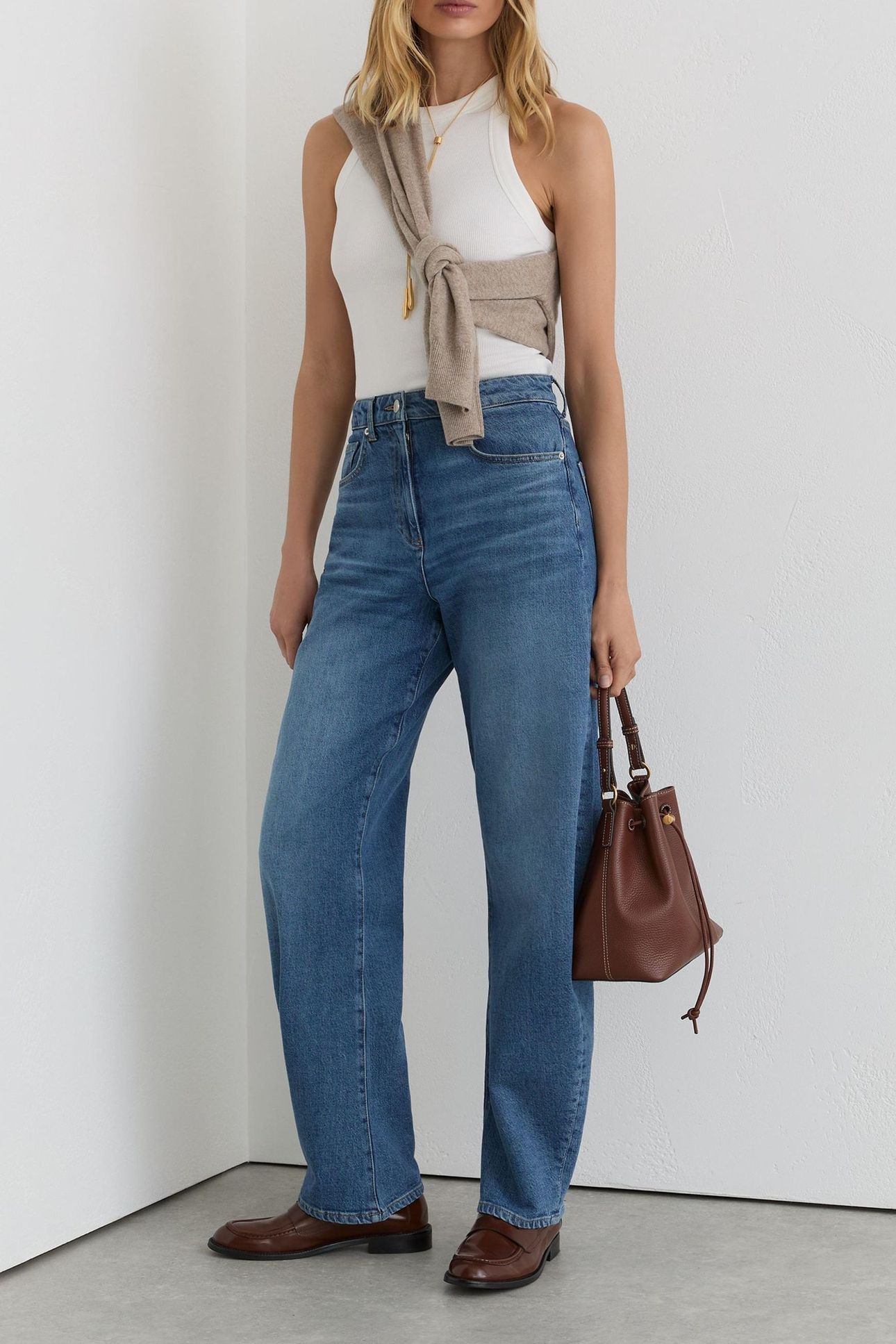 BARREL LEG JEAN MID BLUE 3