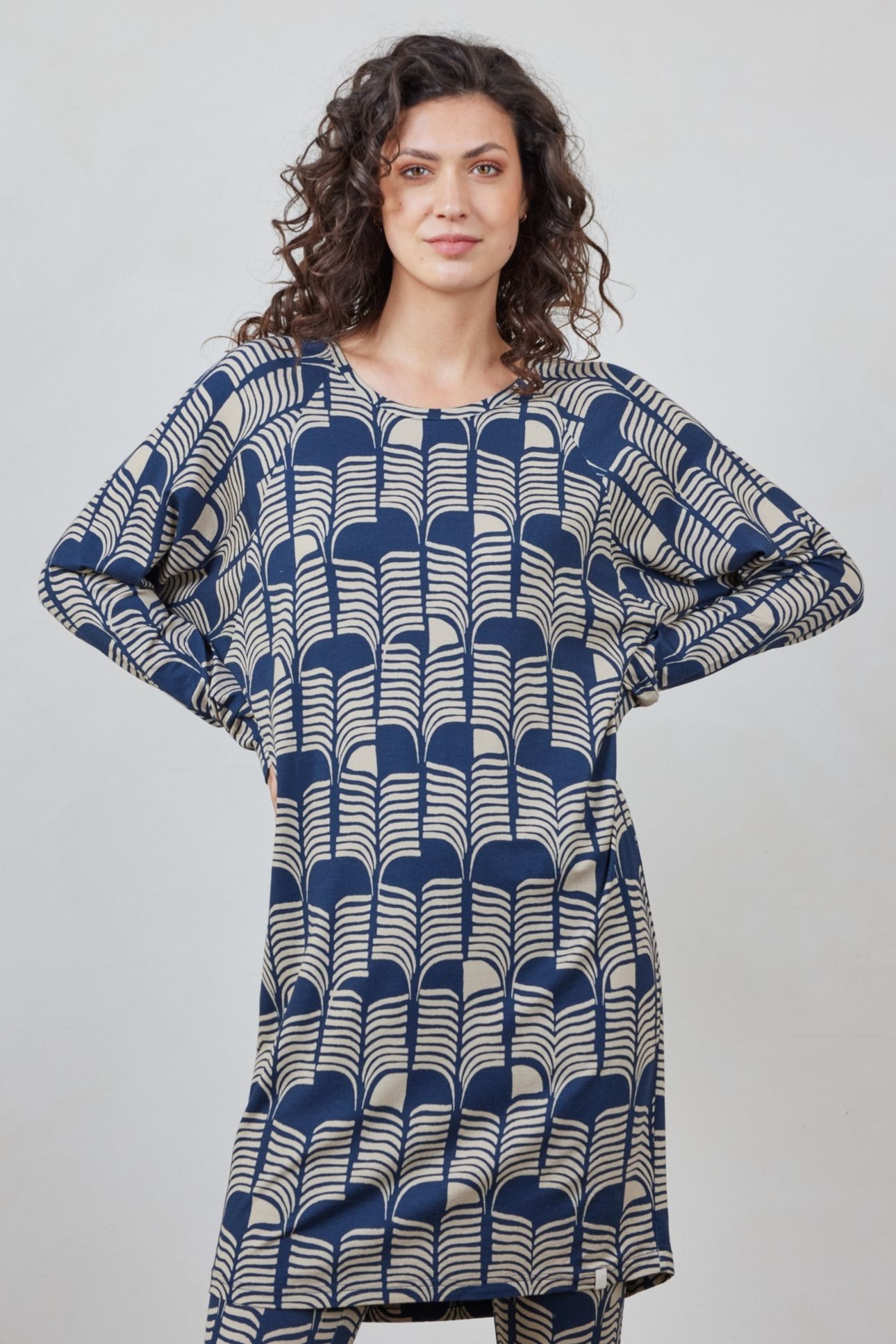 COMFY LOOSE DRESS DARK BLUE GLOW PRINT 2
