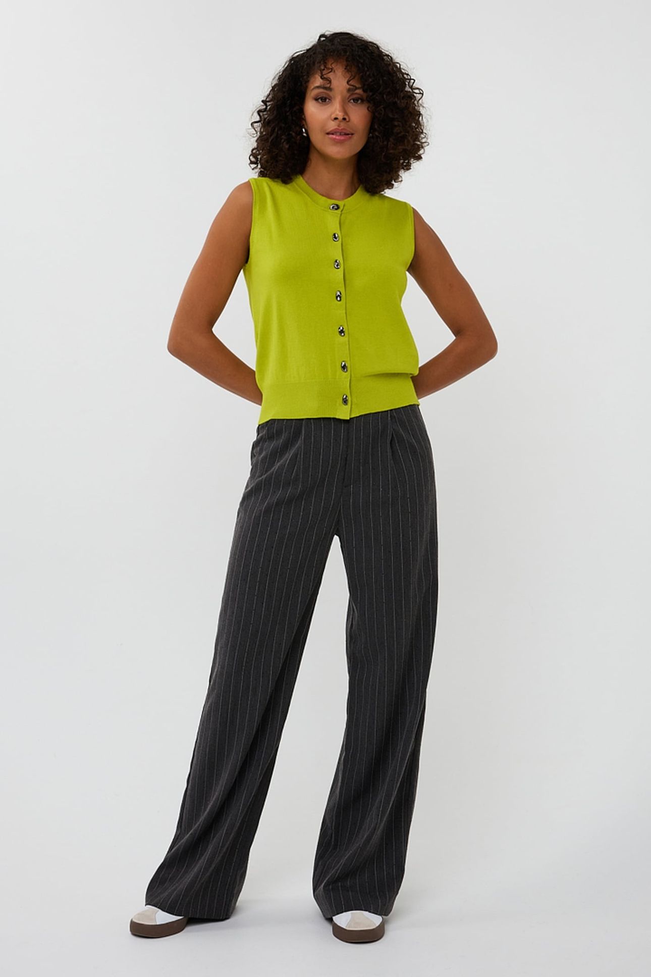 GILET BUTTONS BASIC KNIT CITY LIME 2